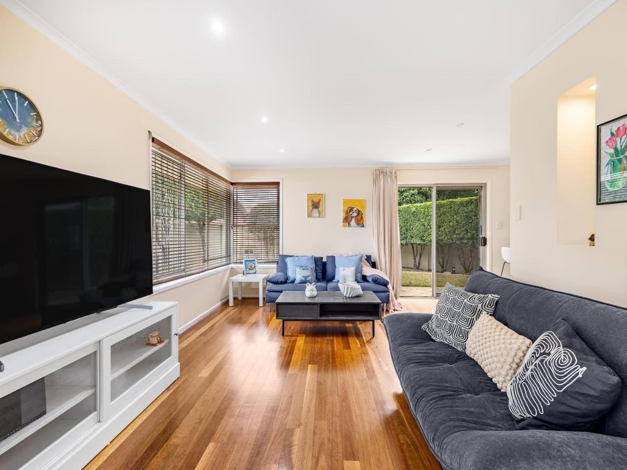 1min To Mall 3beds Family Retreat At Sunnybank Holiday home *