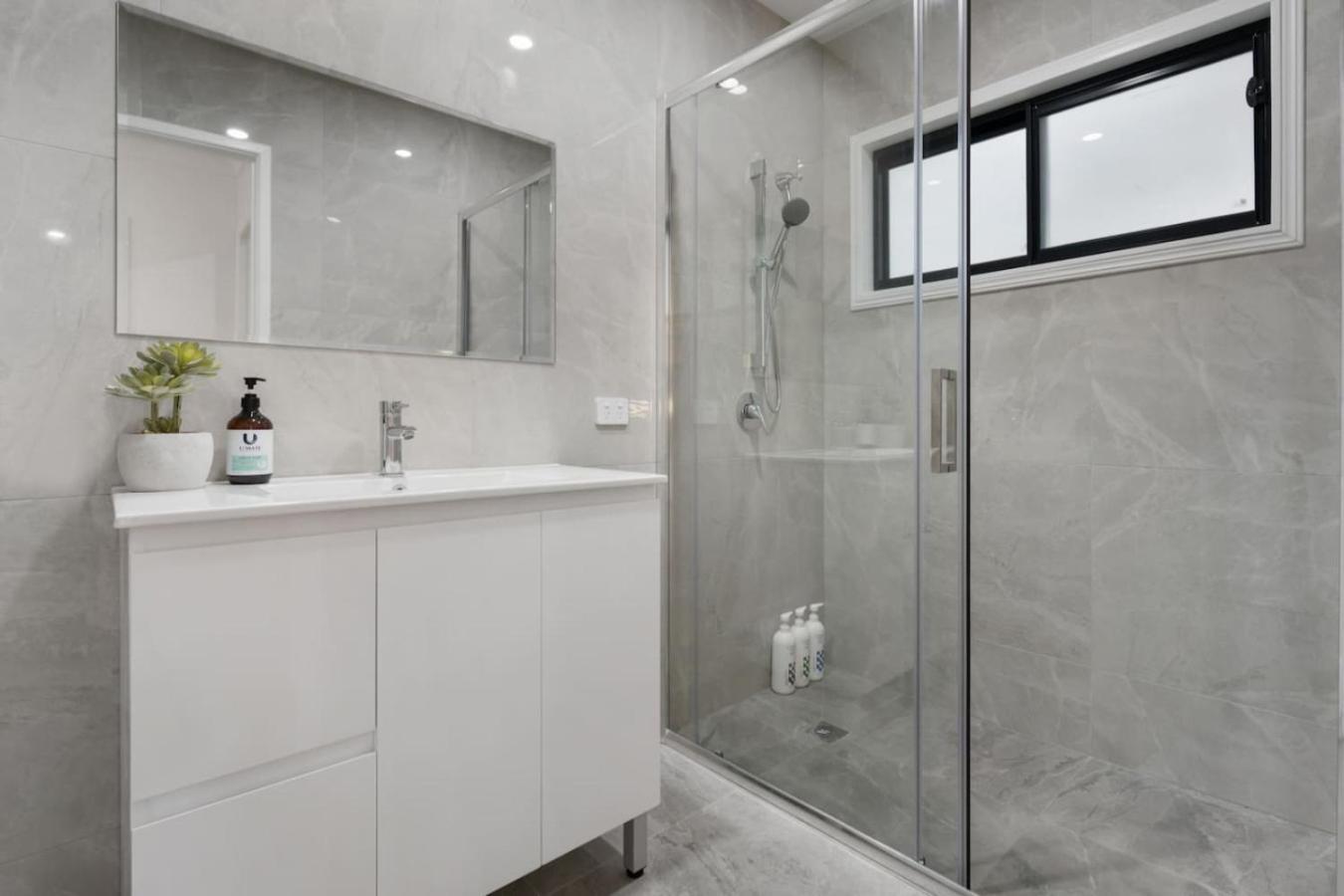 Spacious 5br Family In Leafy Corinda Holiday home *