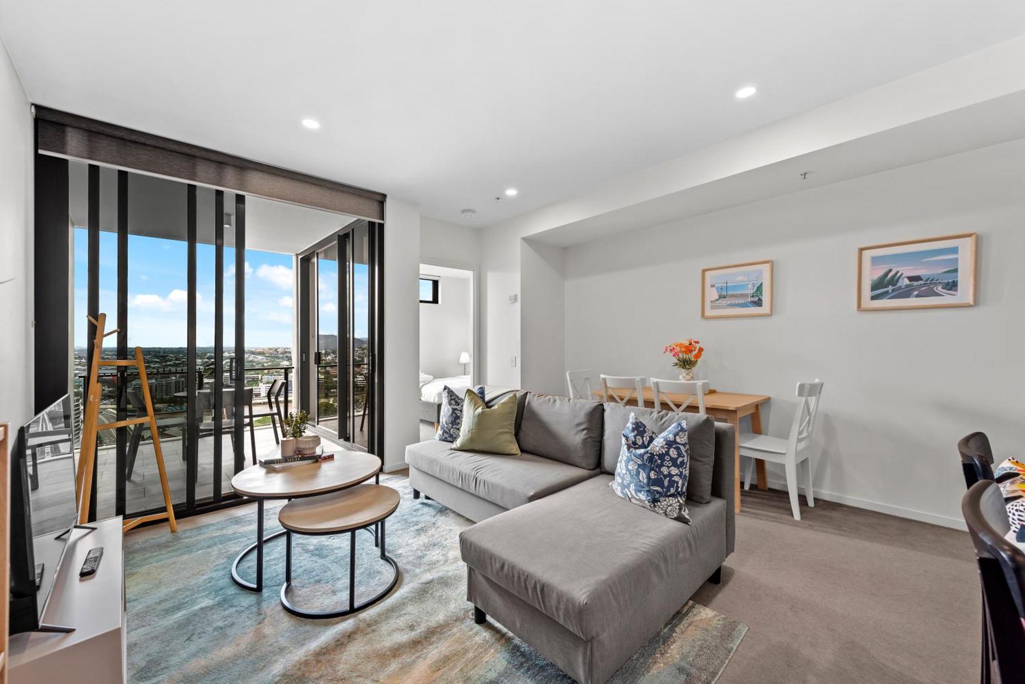 Stylish 1br - Lv26 With Mountain Views, Pool And Park *