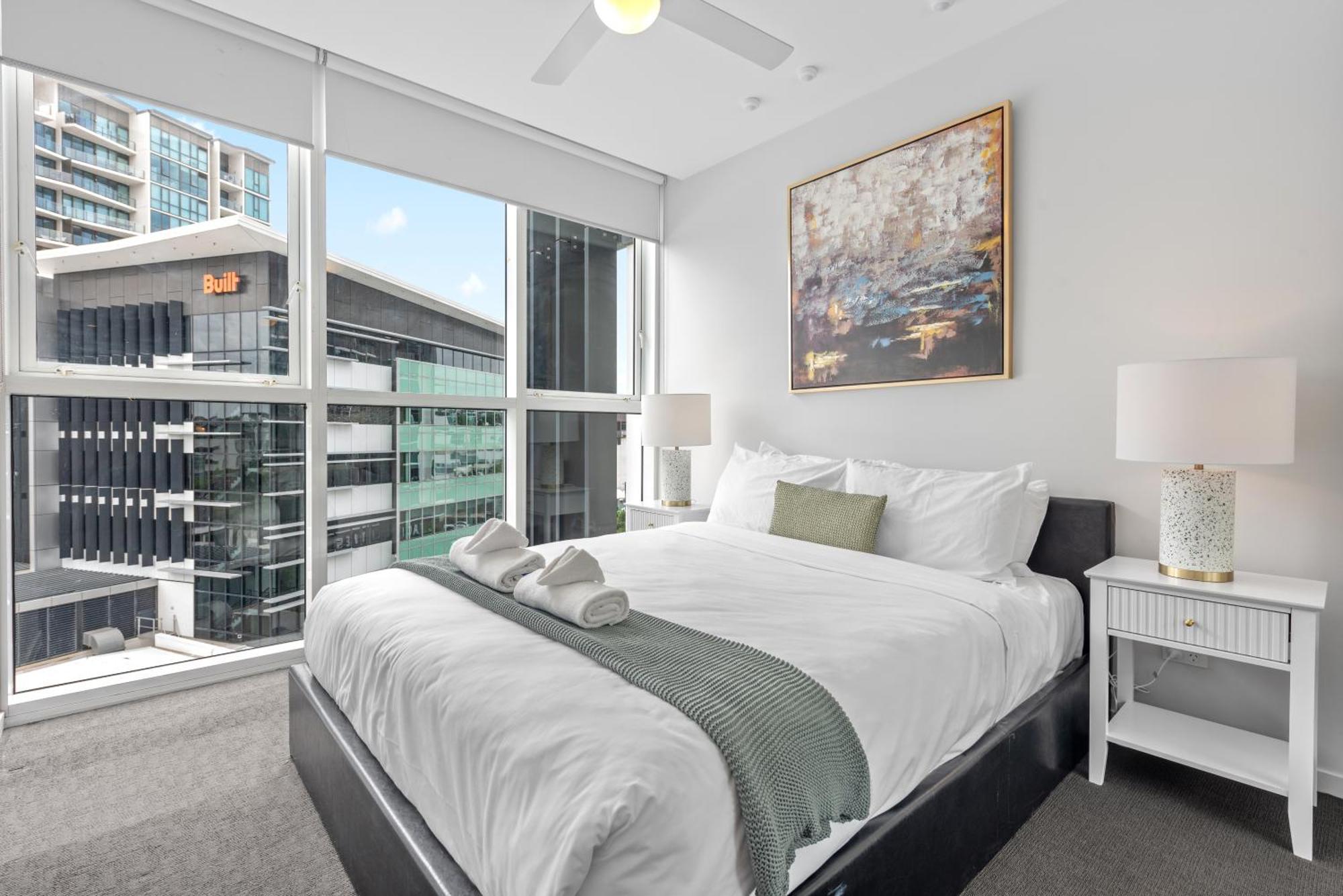 Apartment Modern 1br With Parking And Study Desk! Brisbane