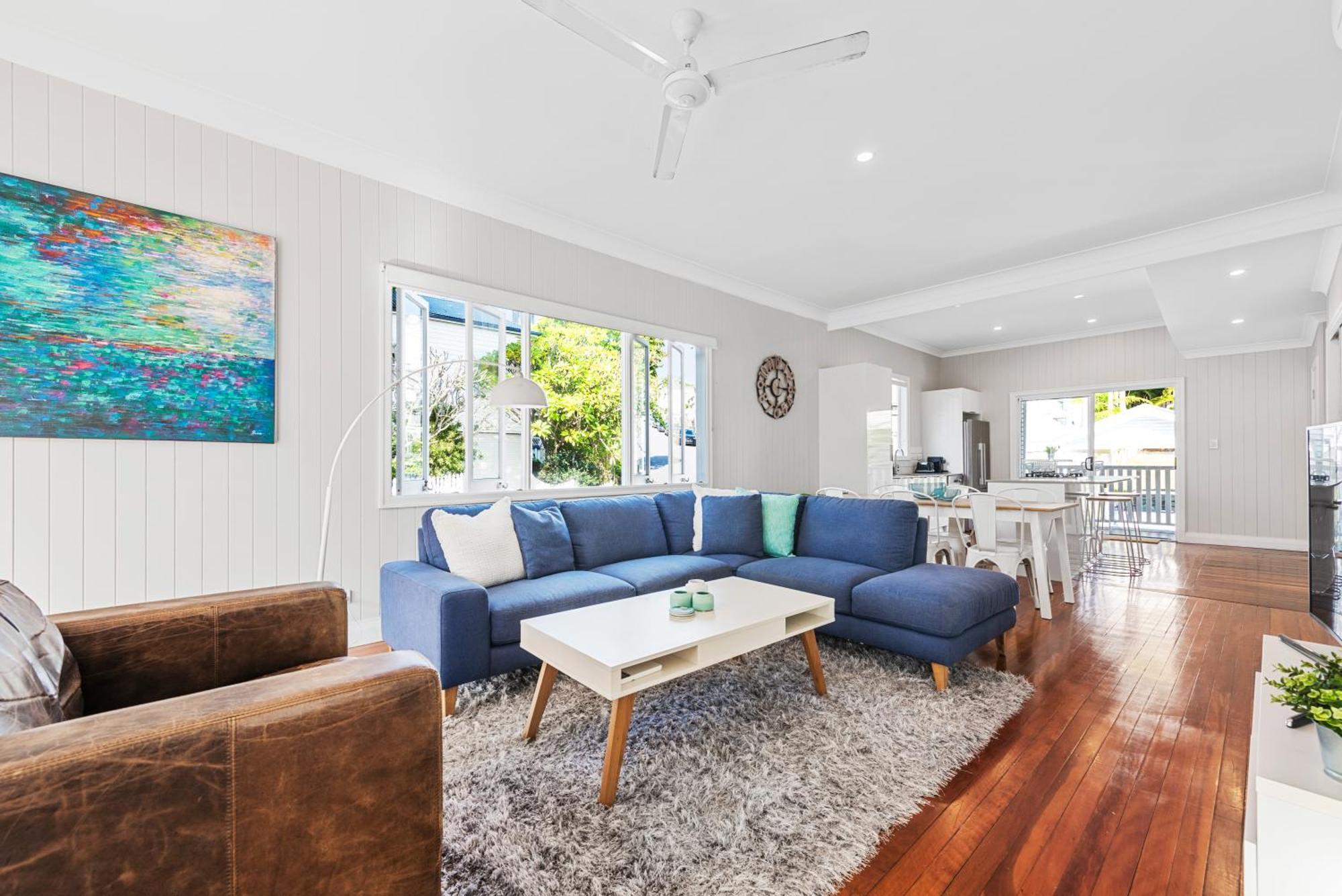 Charming Short Distance To Cbd With Parking * Brisbane