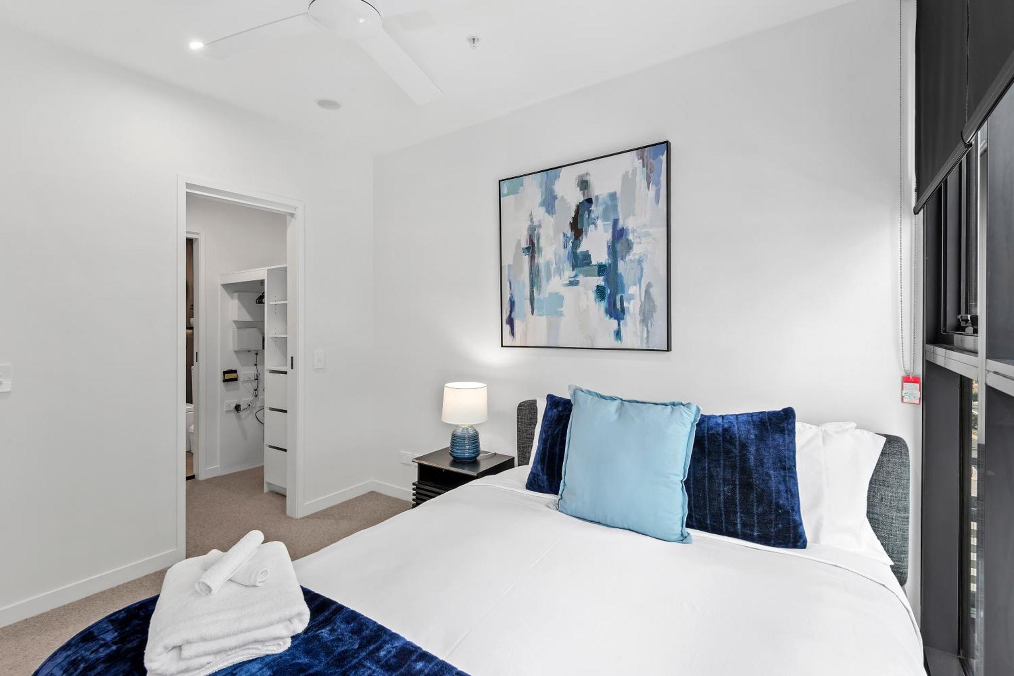 Stylish Valley Pad With Views, Rooftop And Wi-fi * Brisbane