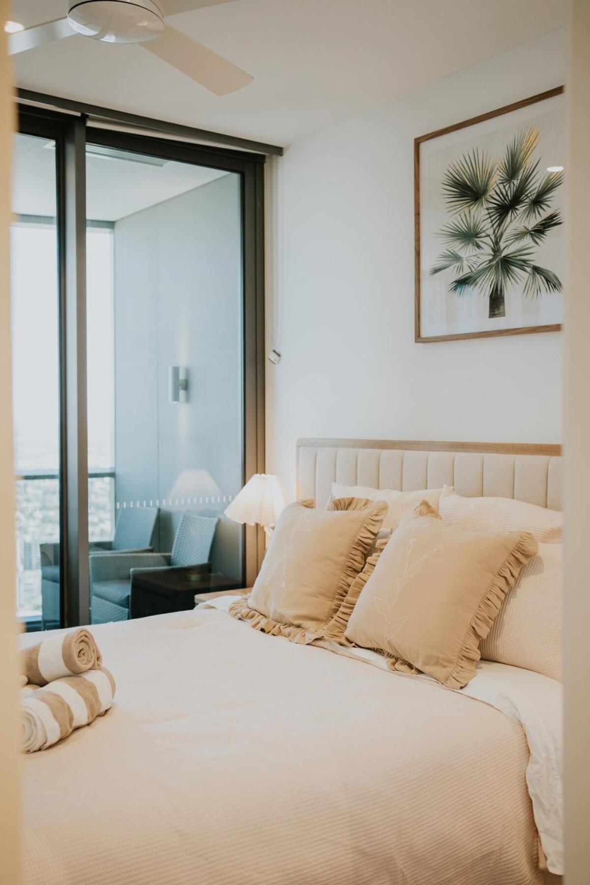 Apartment Queen's Wharf Residences - 44f