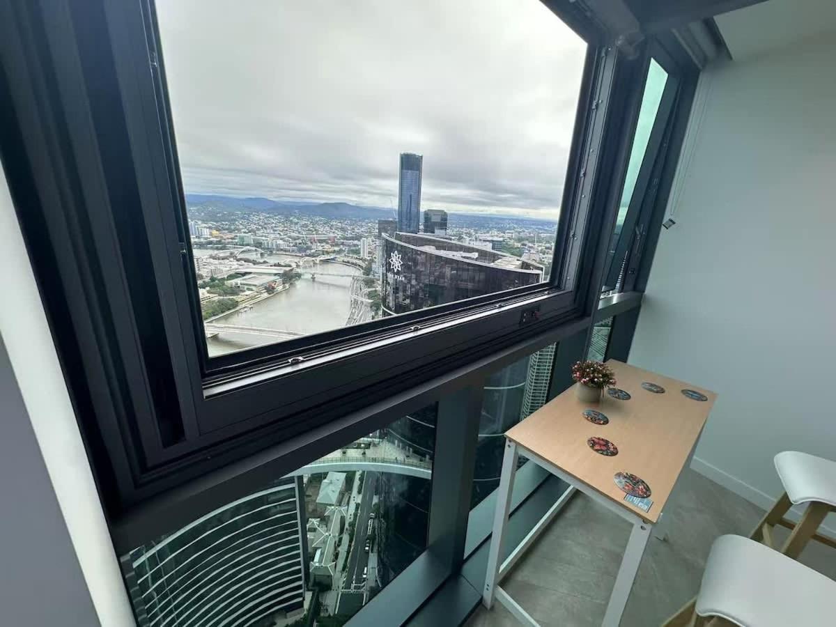 Apartment Level 51 Skybound Riverview Sanctuary On Casino