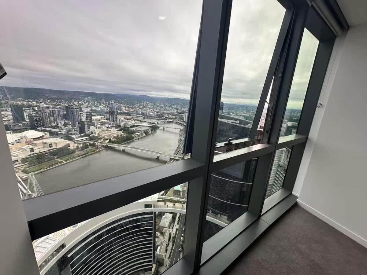 Apartment Level 51 Skybound Riverview Sanctuary On Casino *