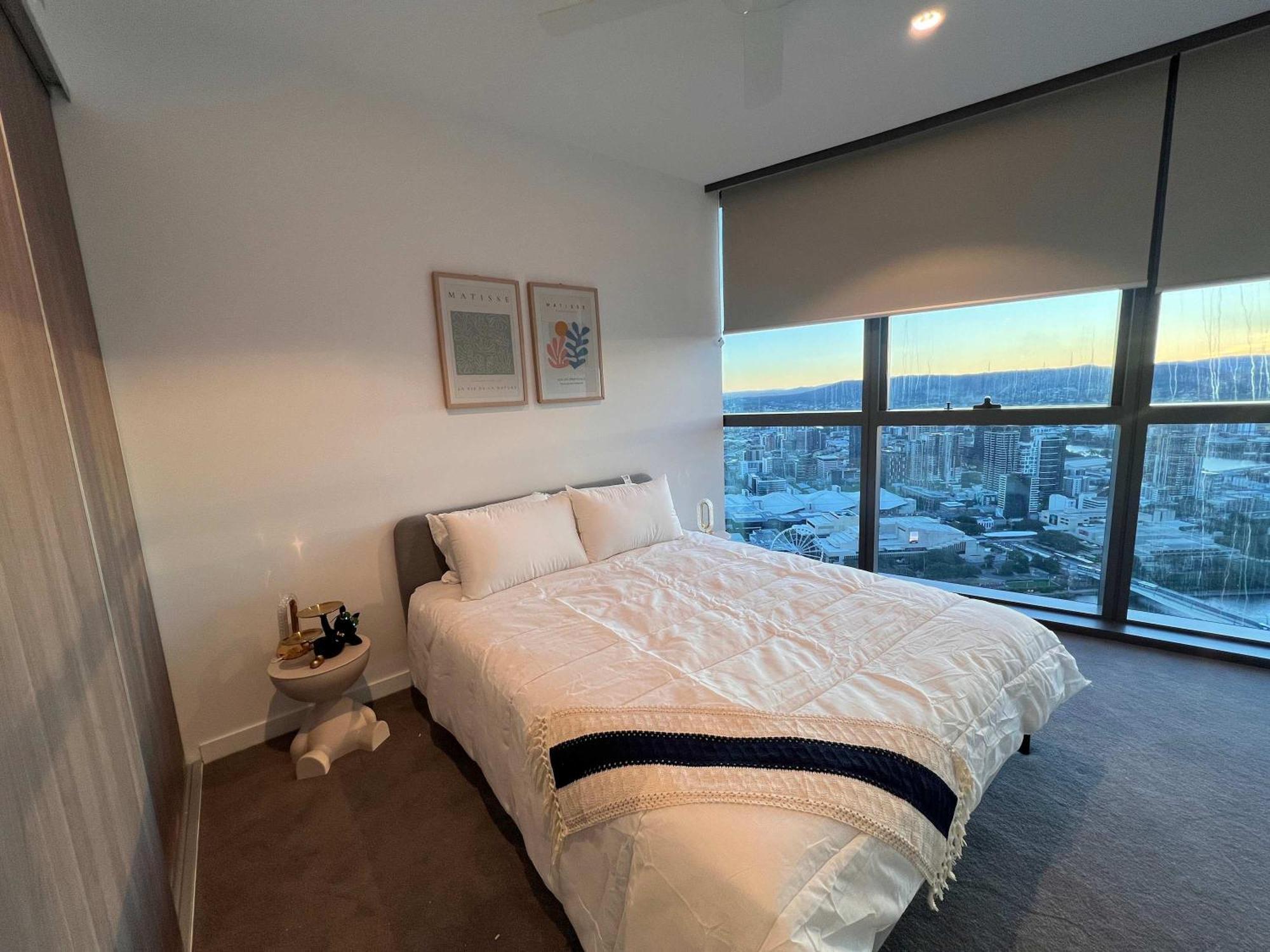 Level 51 Skybound Riverview Sanctuary On Casino Apartment