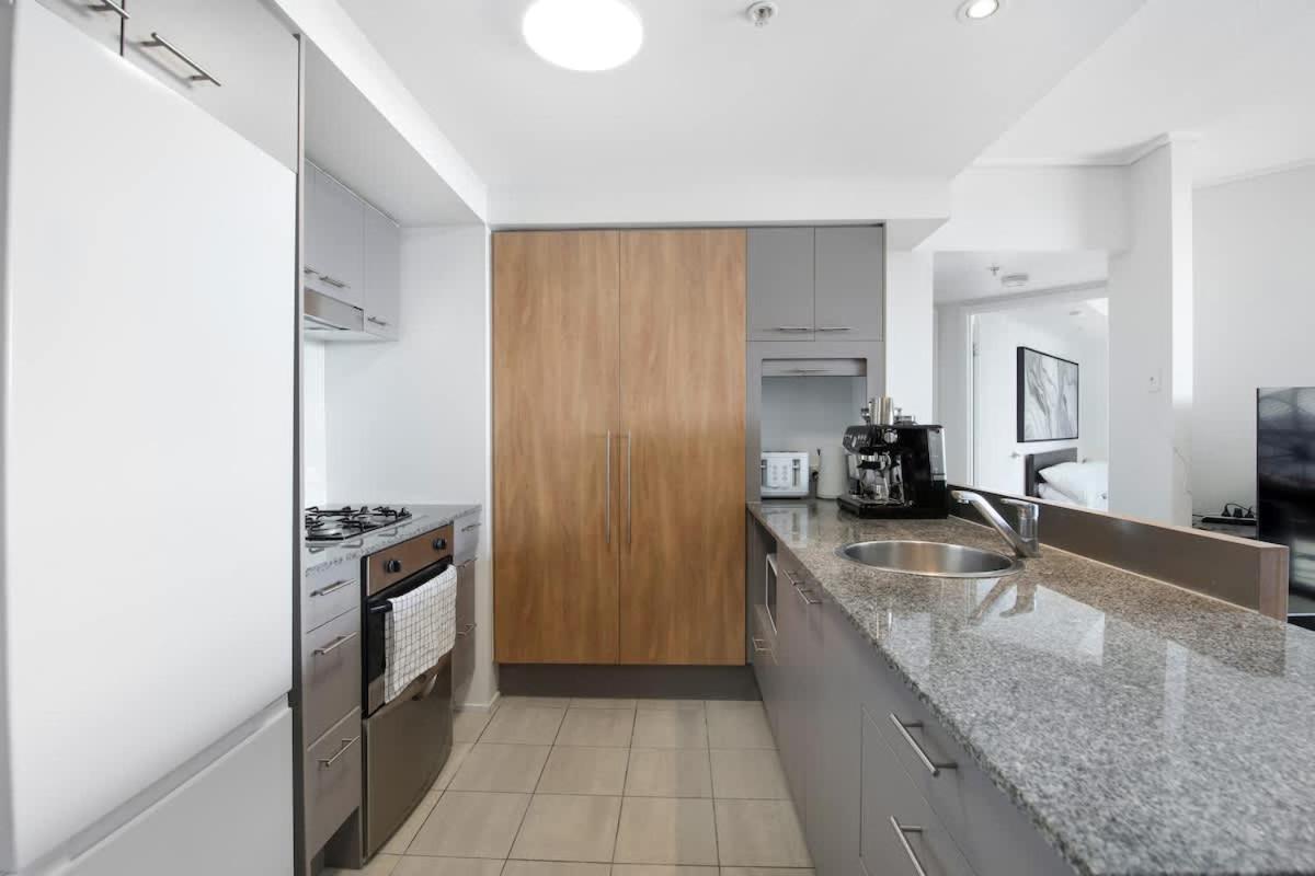 Arcade In The Sky- Views Games & Vibes Apartment Brisbane