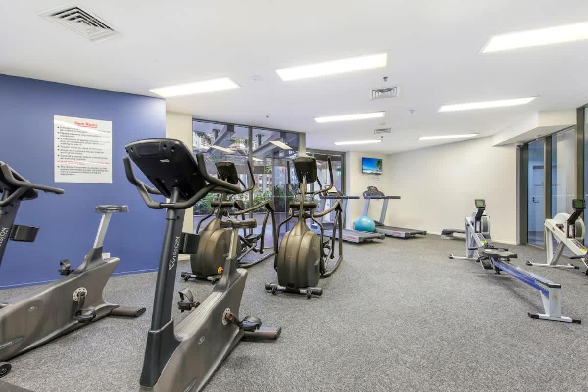 Arcade In The Sky- Views Games & Vibes Apartment *