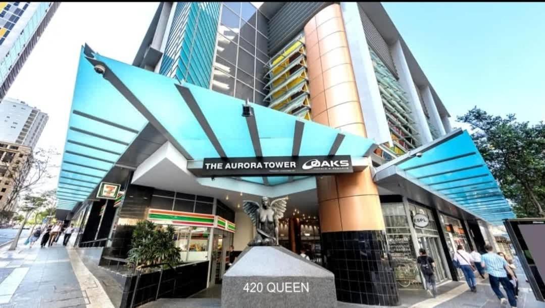 Apartment Arcade In The Sky- Views Games & Vibes