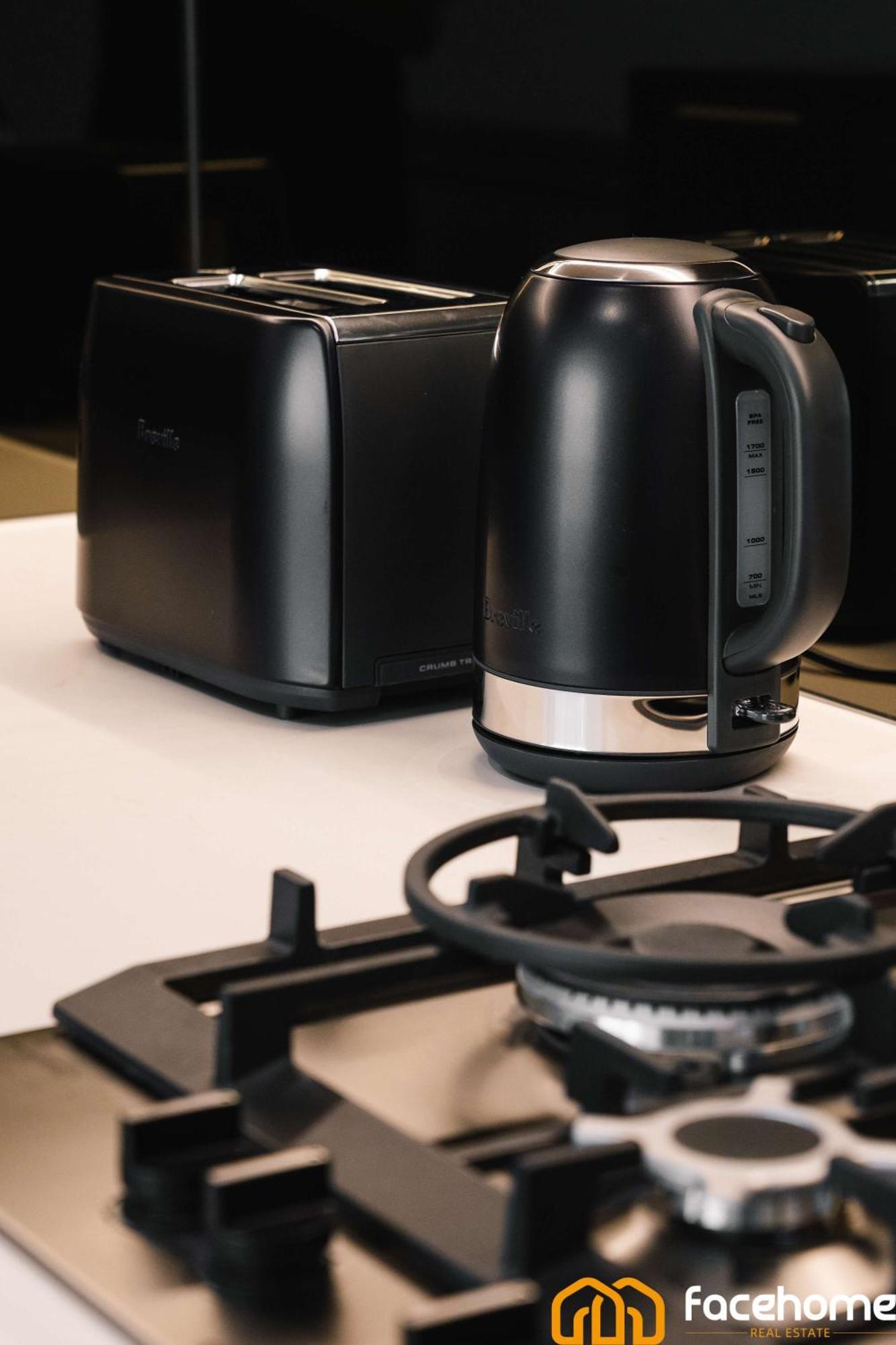 Apartment Elevated Luxury At Qwr & River Views