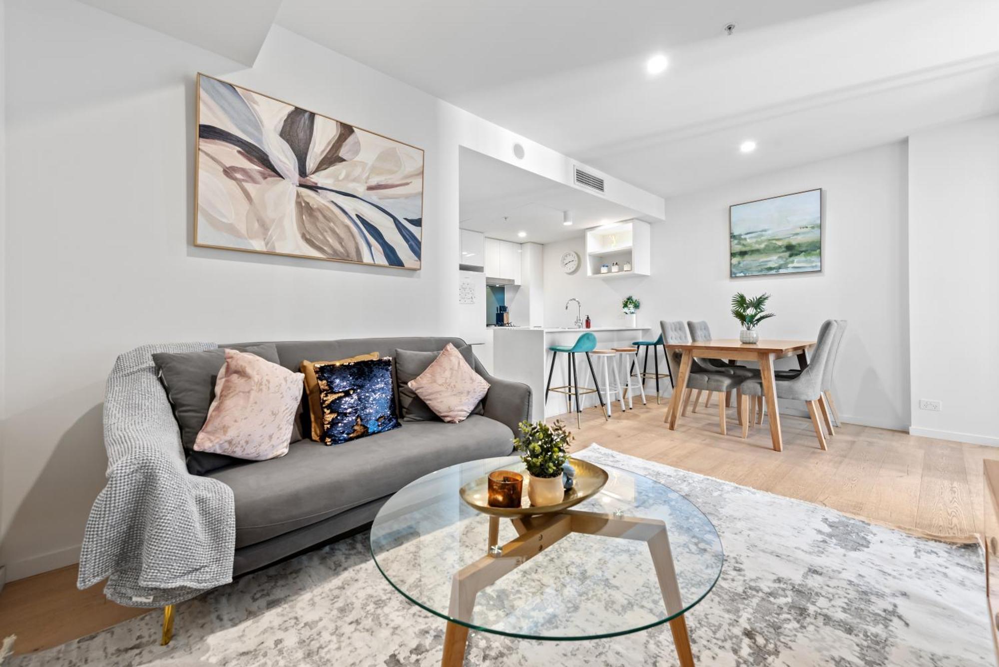 Apartment Stylish In Southbank Location With Parking