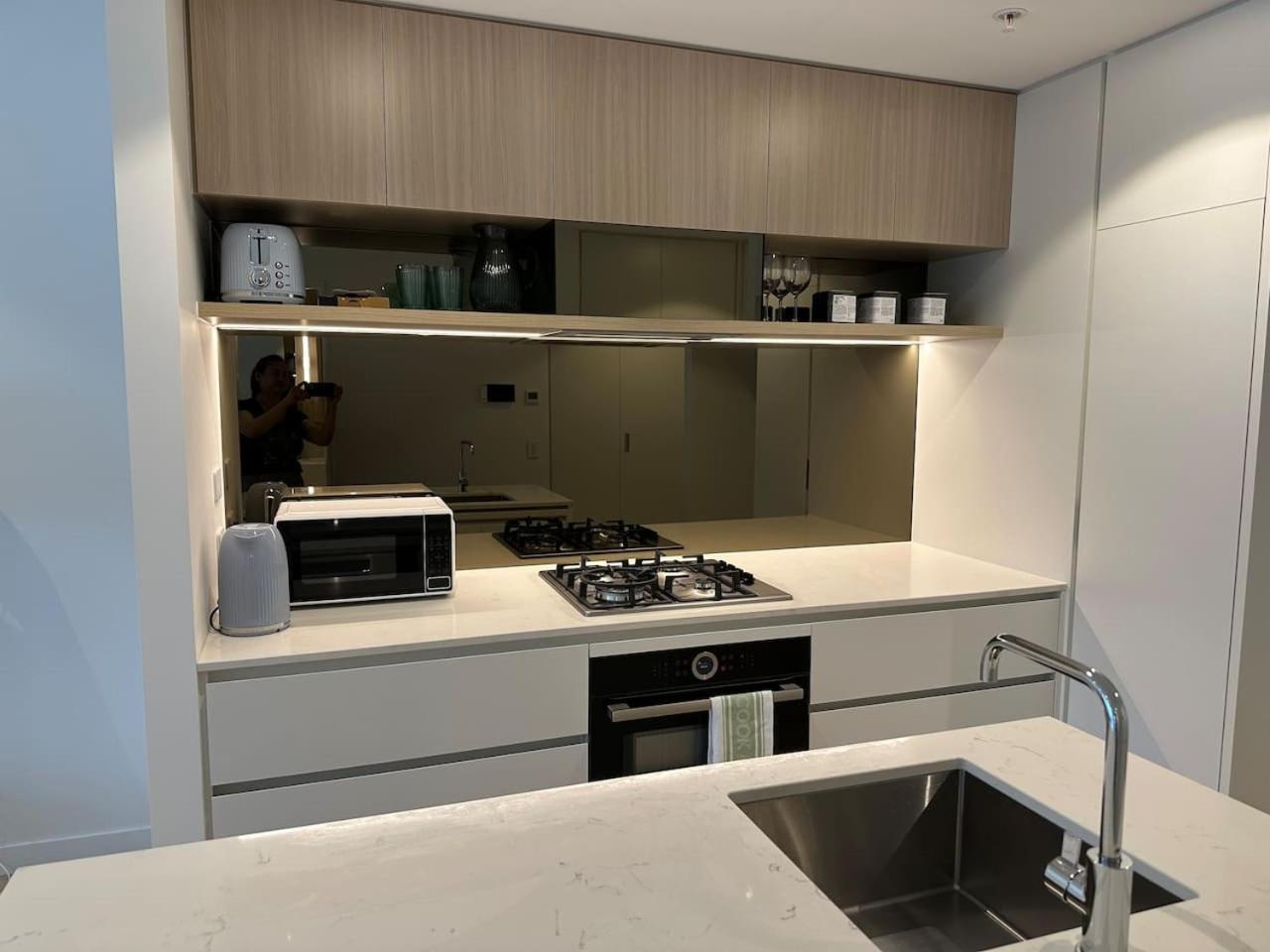 Lvl43 Queens Wharf 1br Apartment *