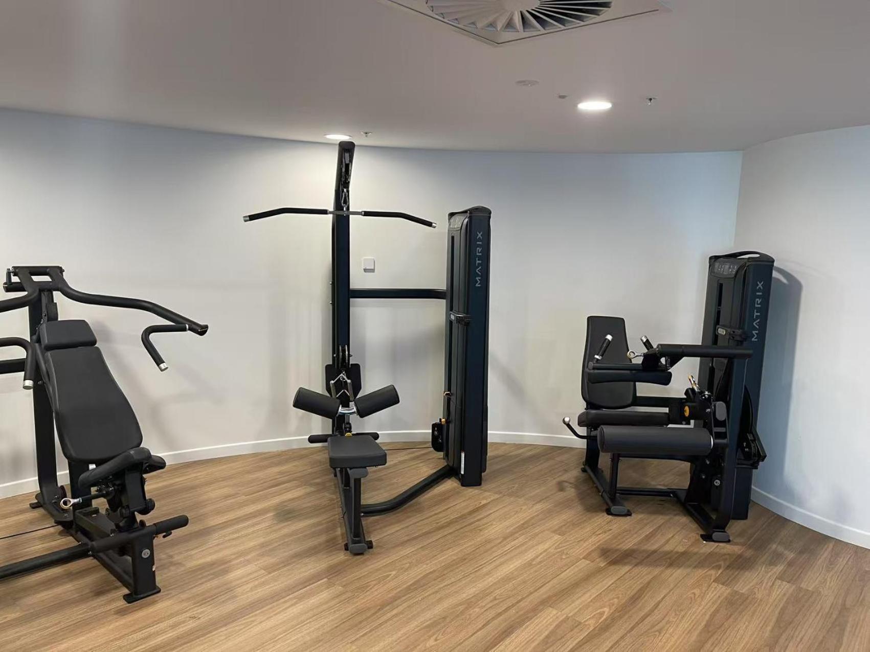 Luxury 50th Floor 2br At Queens Wharf With Parking Apartment *