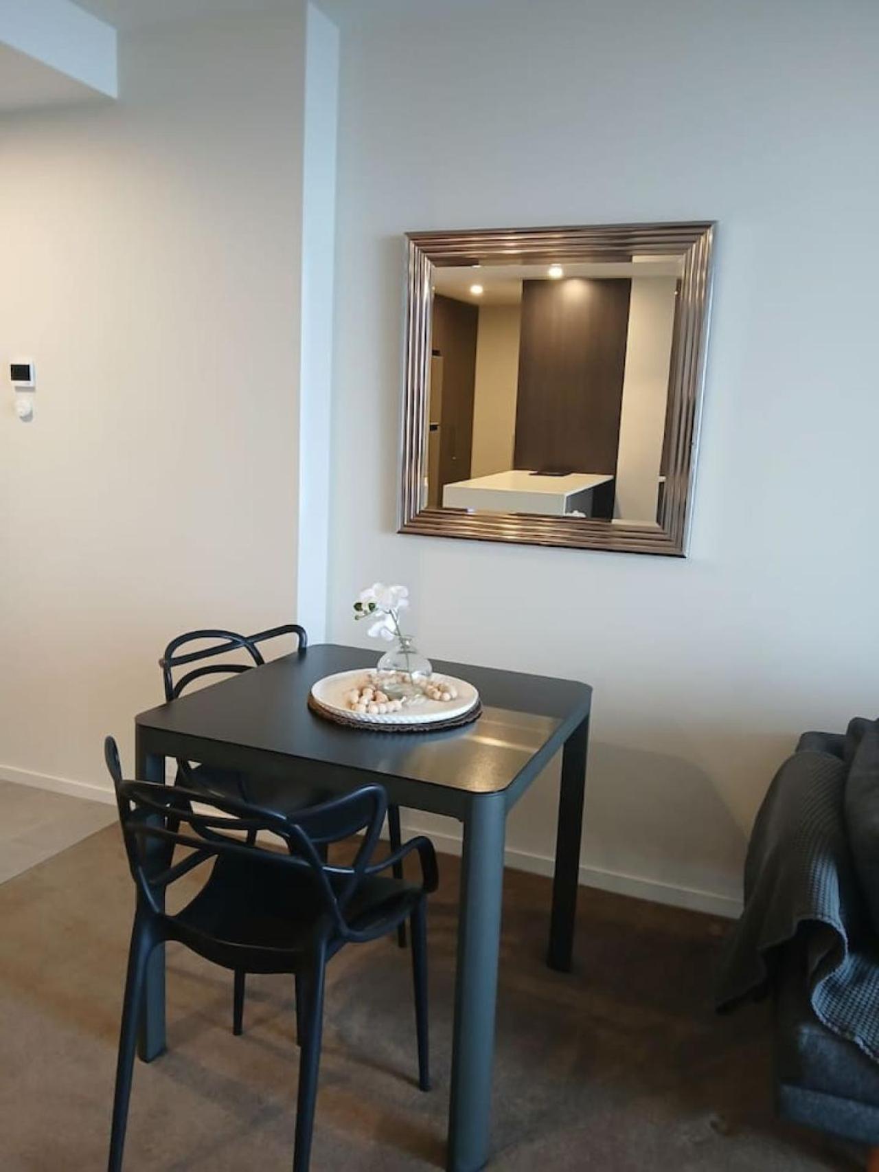 1br With Stunning Views Heart Of * Brisbane