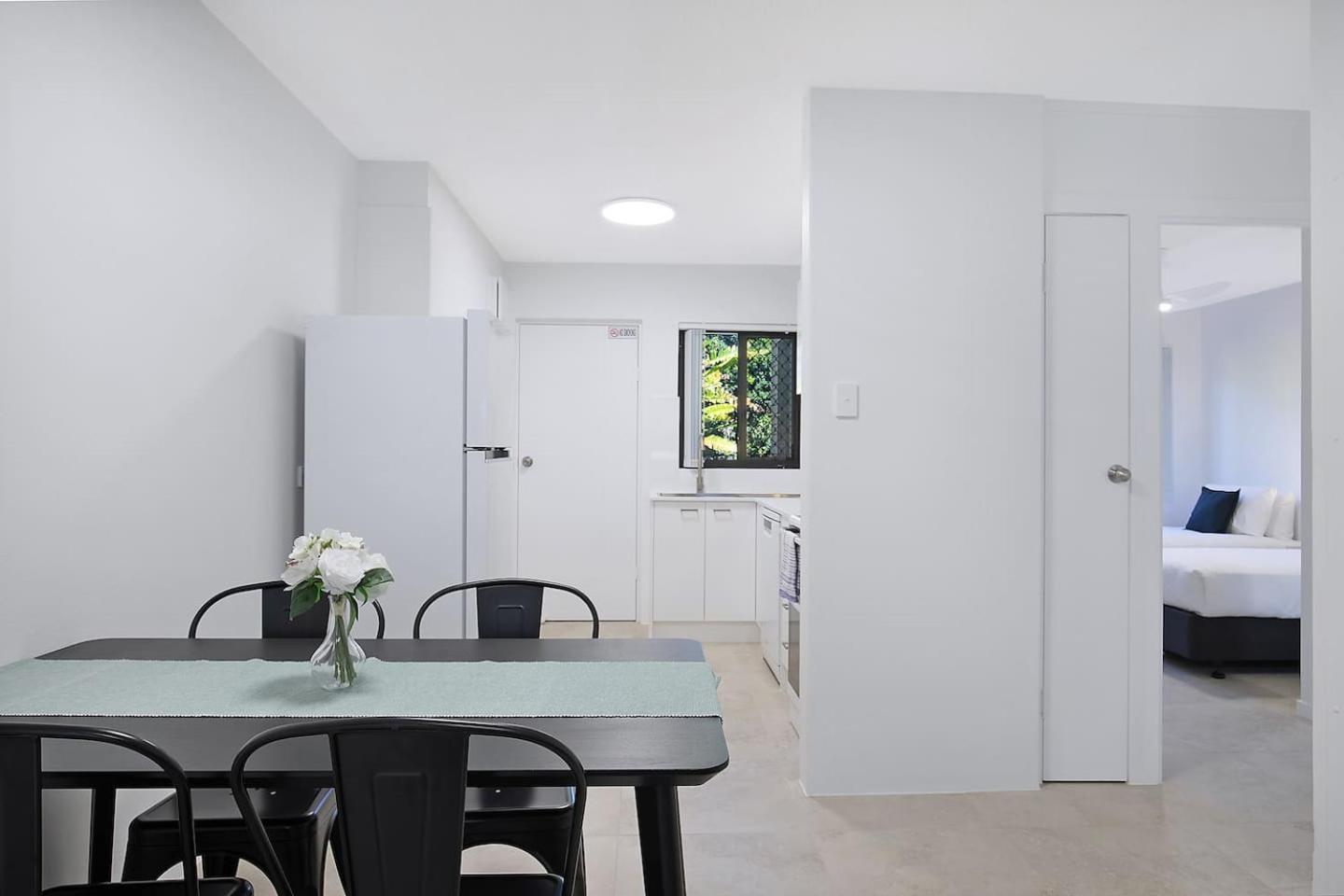 Apartment Leafy Hideout - Quiet Comfort Near Riverfront And Cbd Brisbane