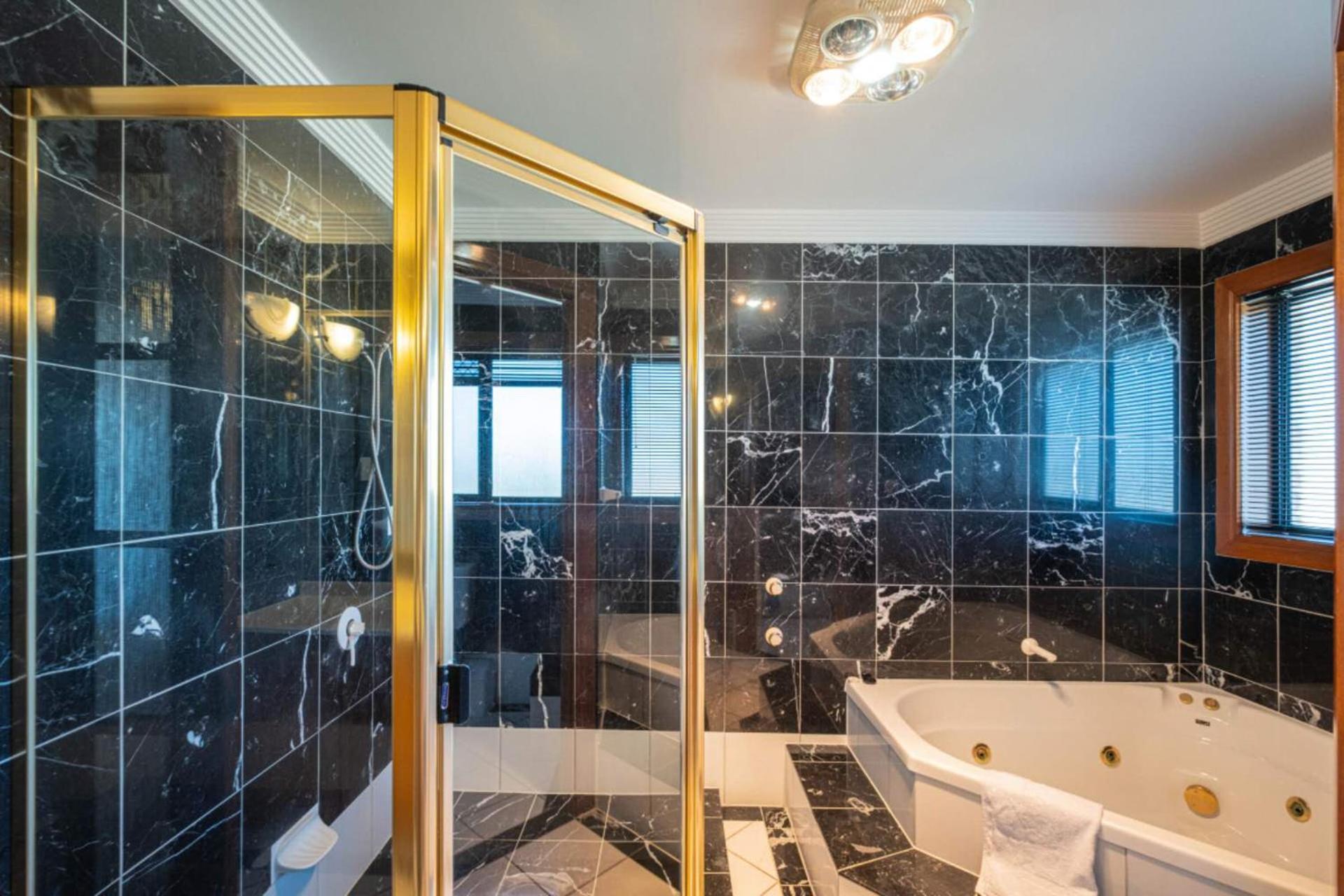 6bed Macgregor Brisbane