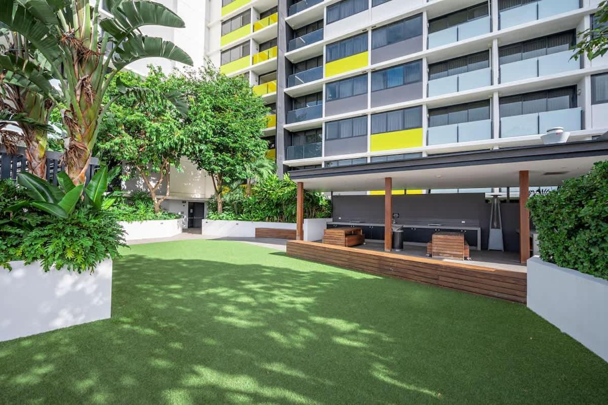 Holiday home 13h Friendly Pool Gym Location Abnb-style 1 Bedroom Brisbane