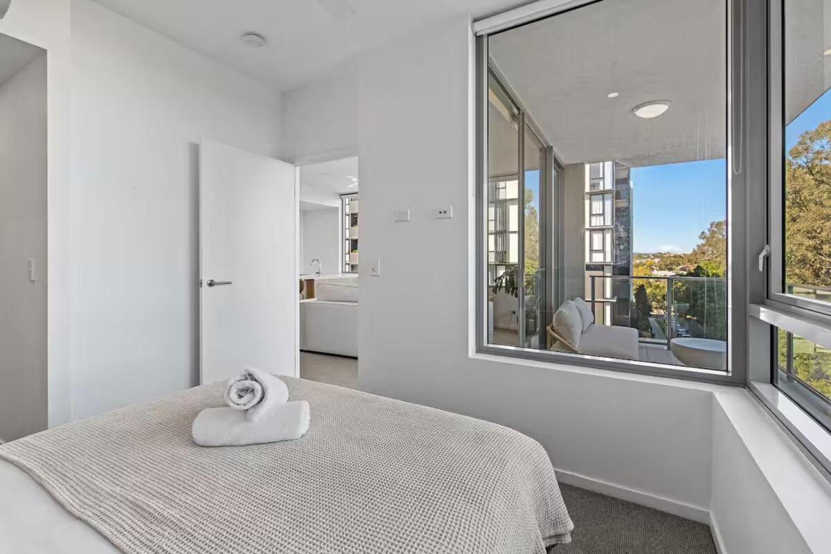 Peaceful With Parking Apartment *