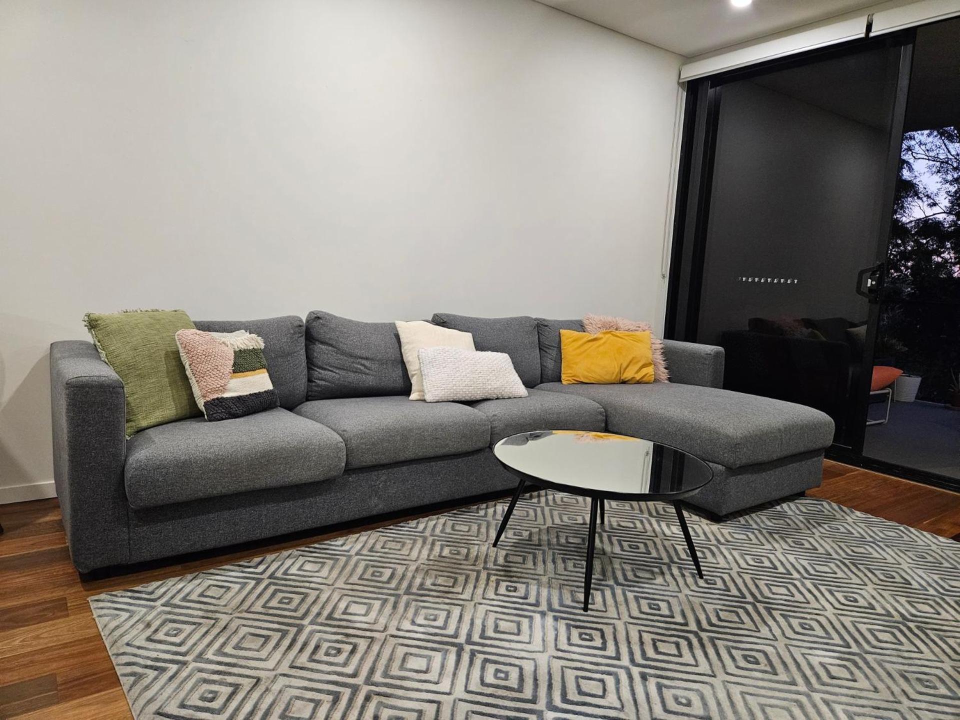 Stones Corner Vista *