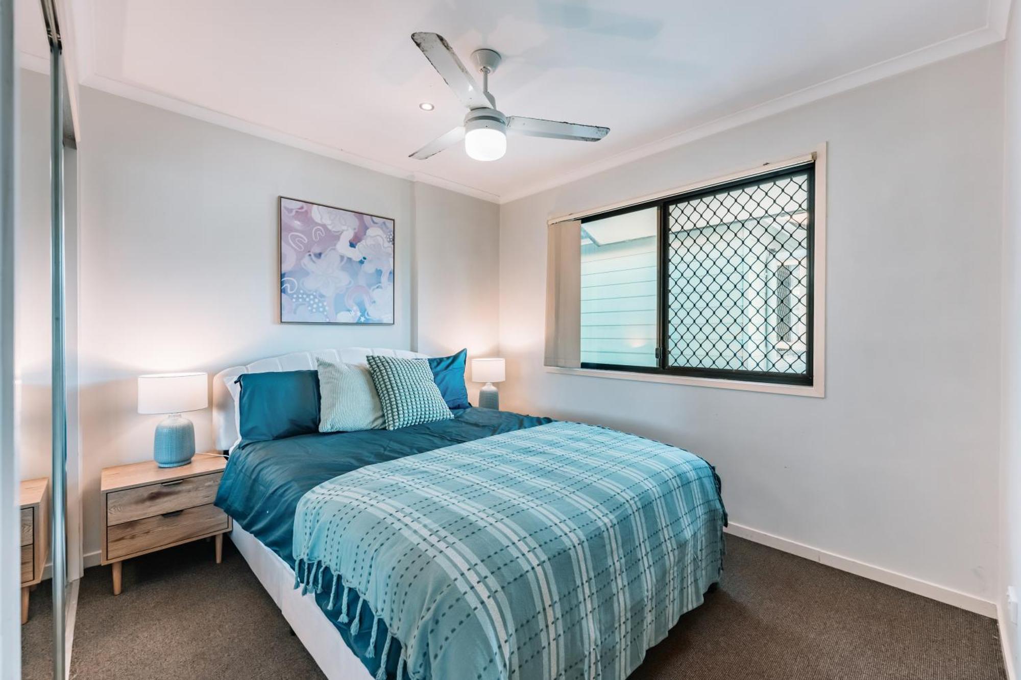 Inner New Farm 3-bed Townhouse With Yard Brisbane