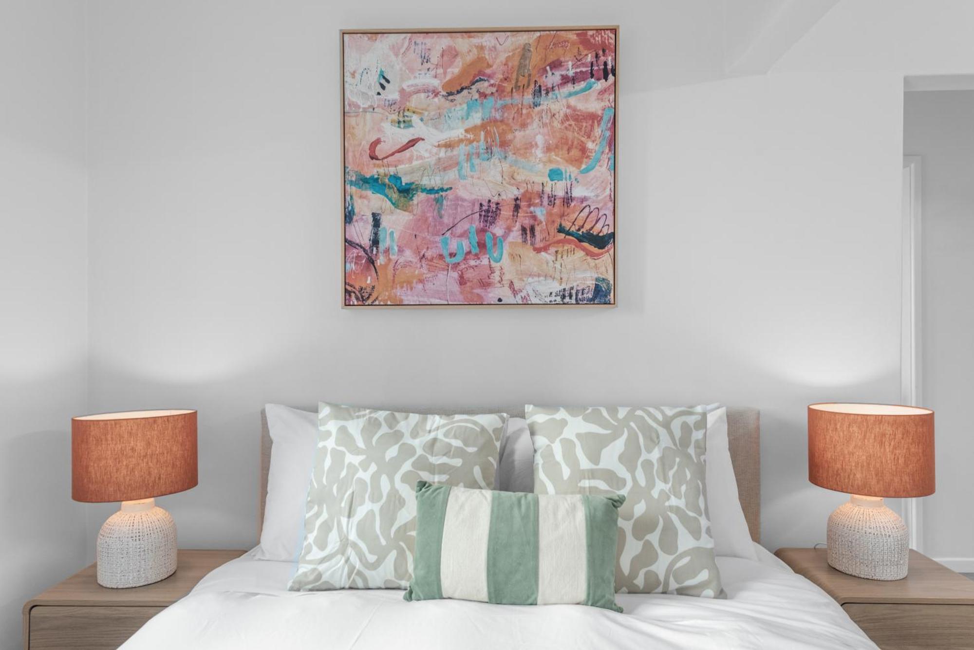 Apartment Stylish Centre - Short Walk To Hosp