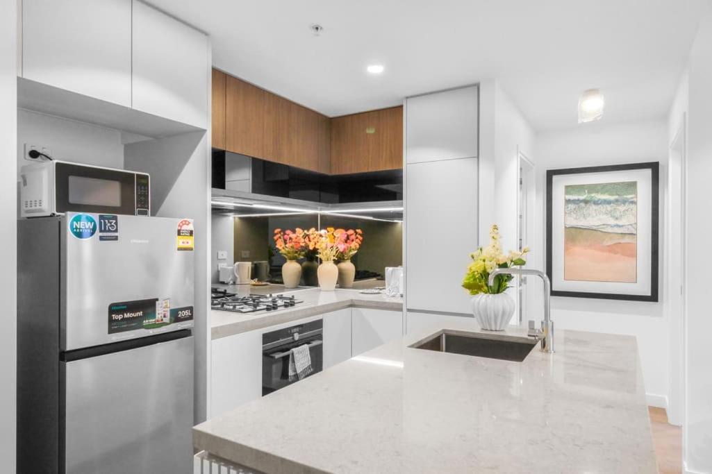 A Queens Wharf 3501 Apartment *