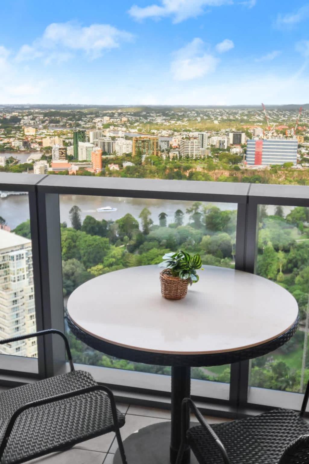 A Queens Wharf 3501 Apartment *