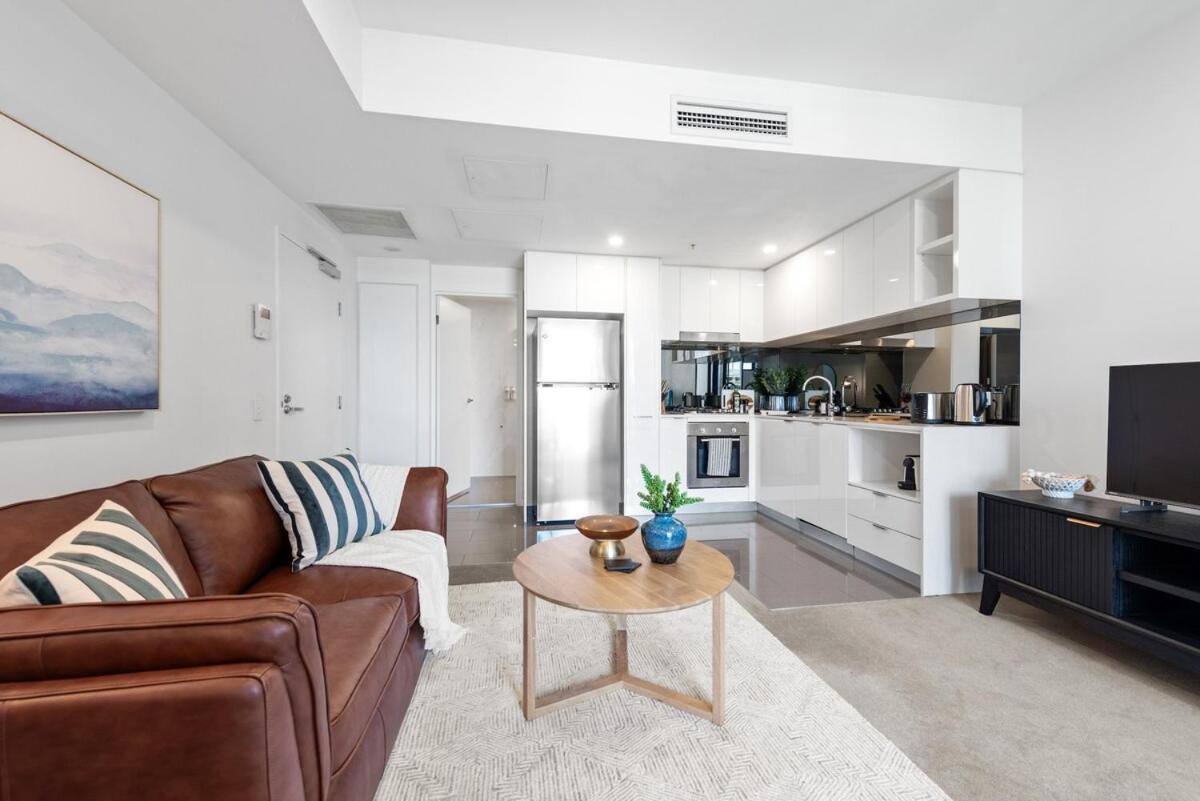 Apartment Resort-style Living - 1bed-1bath-1car *