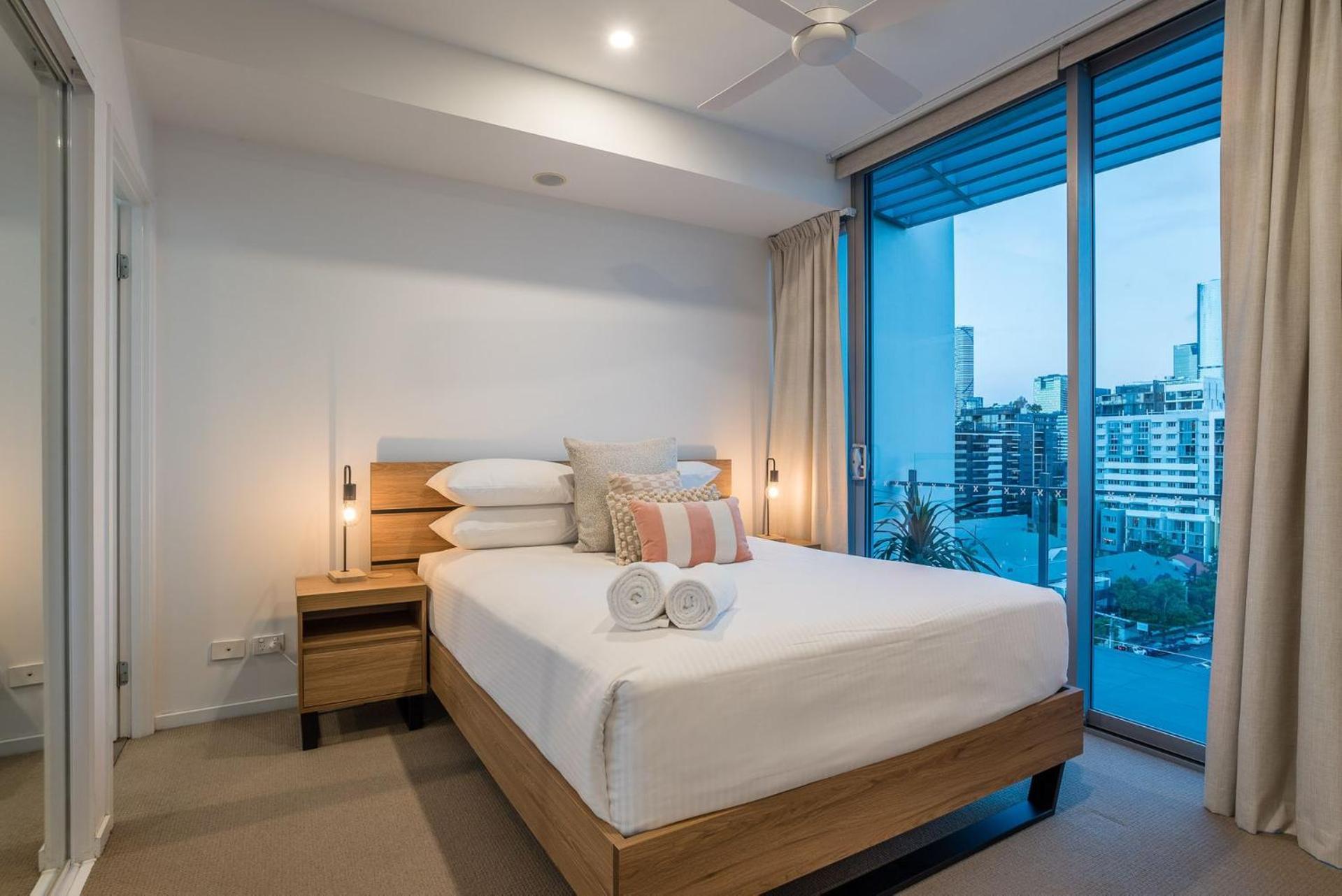 Russell St Retreat Stunning & Park Views Apartment *