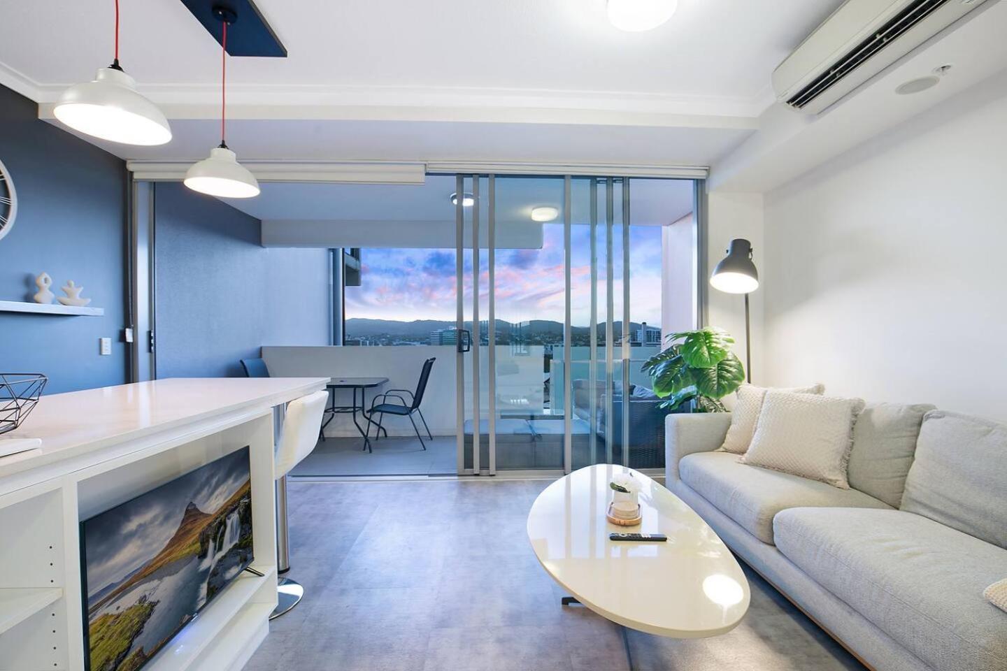 Boundless Horizons - Stylish Comfort & Views * Brisbane