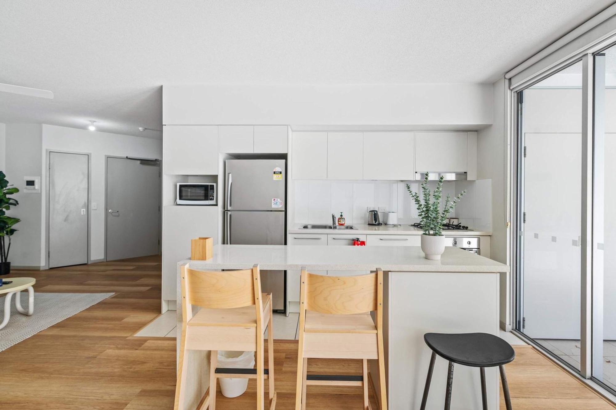 Cassa Kg - 1b1b Modern Close To Qut & Brisbane