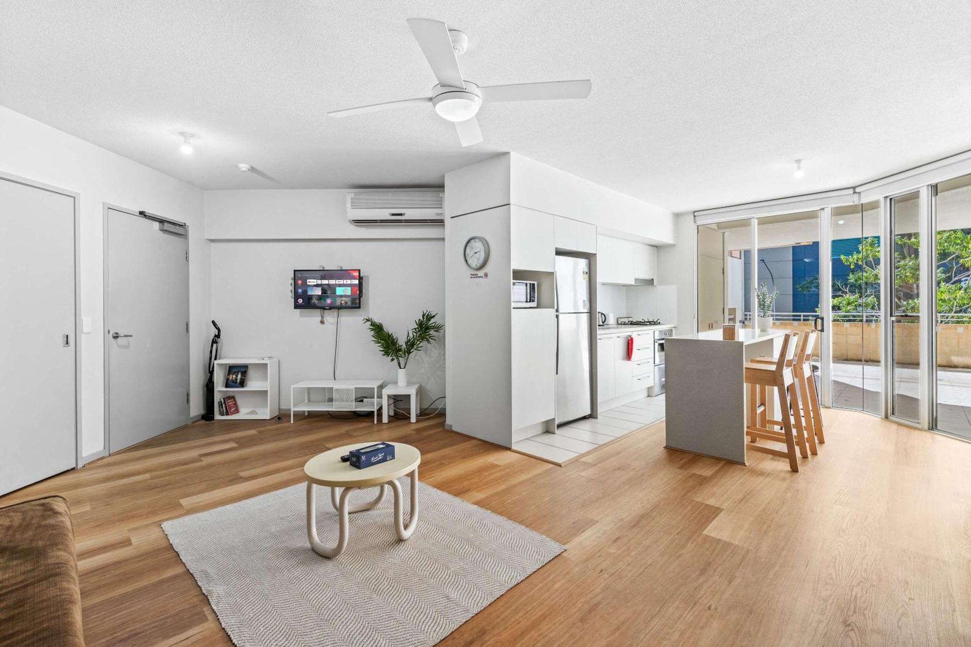 Cassa Kg - 1b1b Modern Close To Qut & * Brisbane