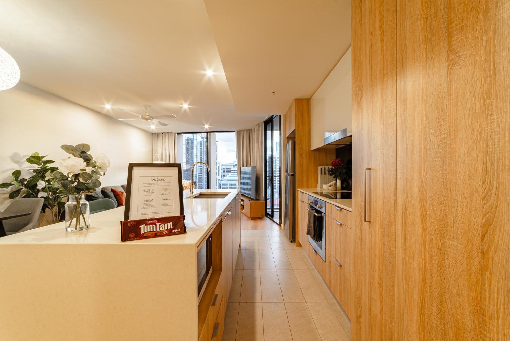 Lux 24th Floor 2br 2bath, Infinity Pool, Gym, Wifi Apartment *