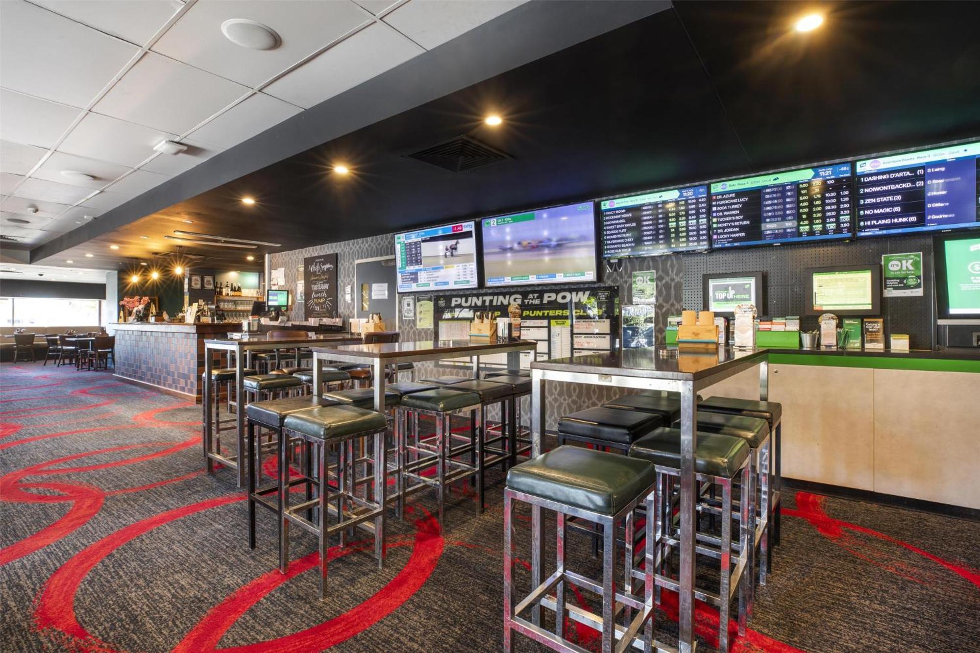 Nightcap At Of Wales Hotel Brisbane