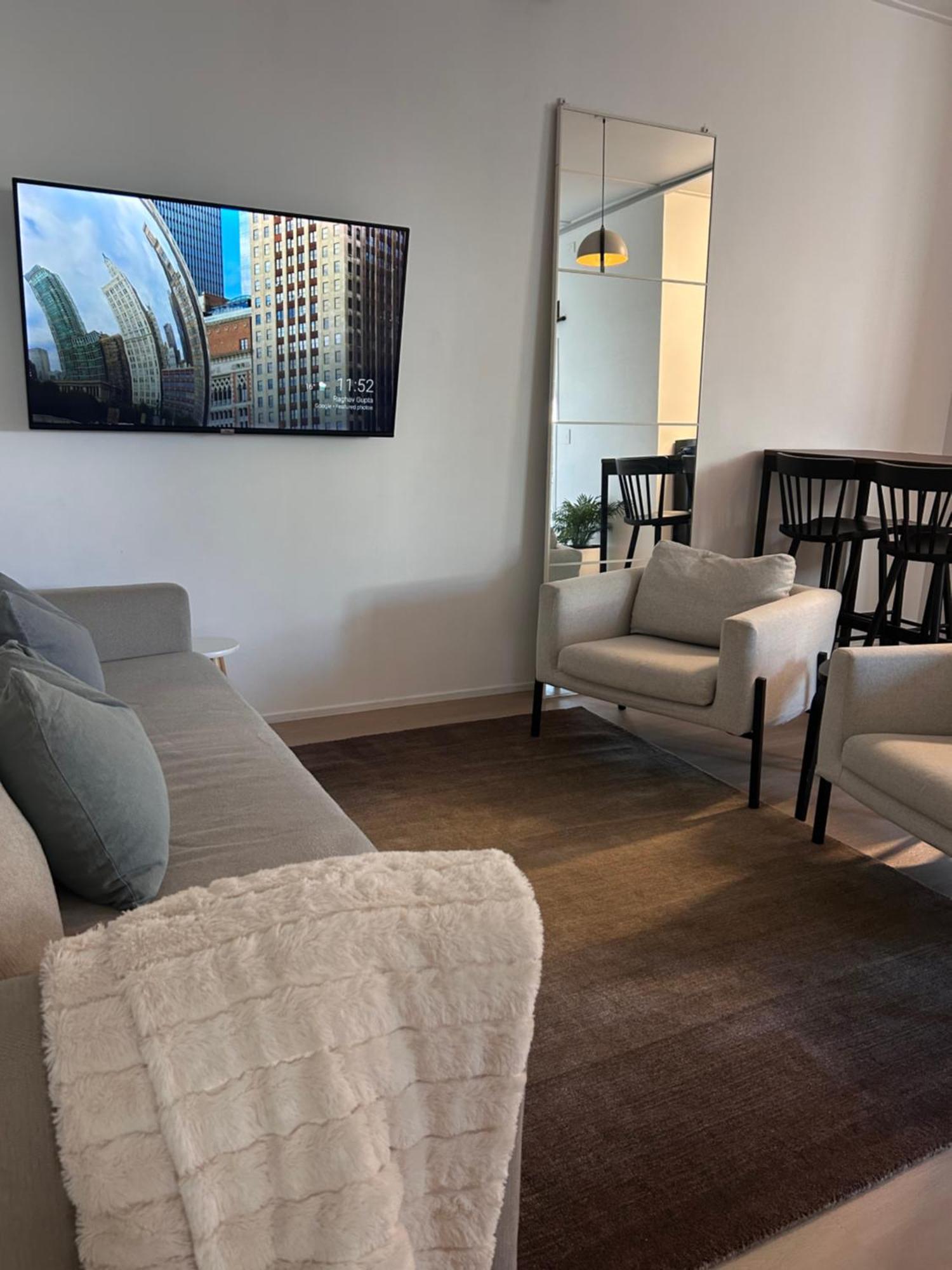 West Hub. Private Infrared Sauna Near & Much More! New Purpose Built Loft Style! *