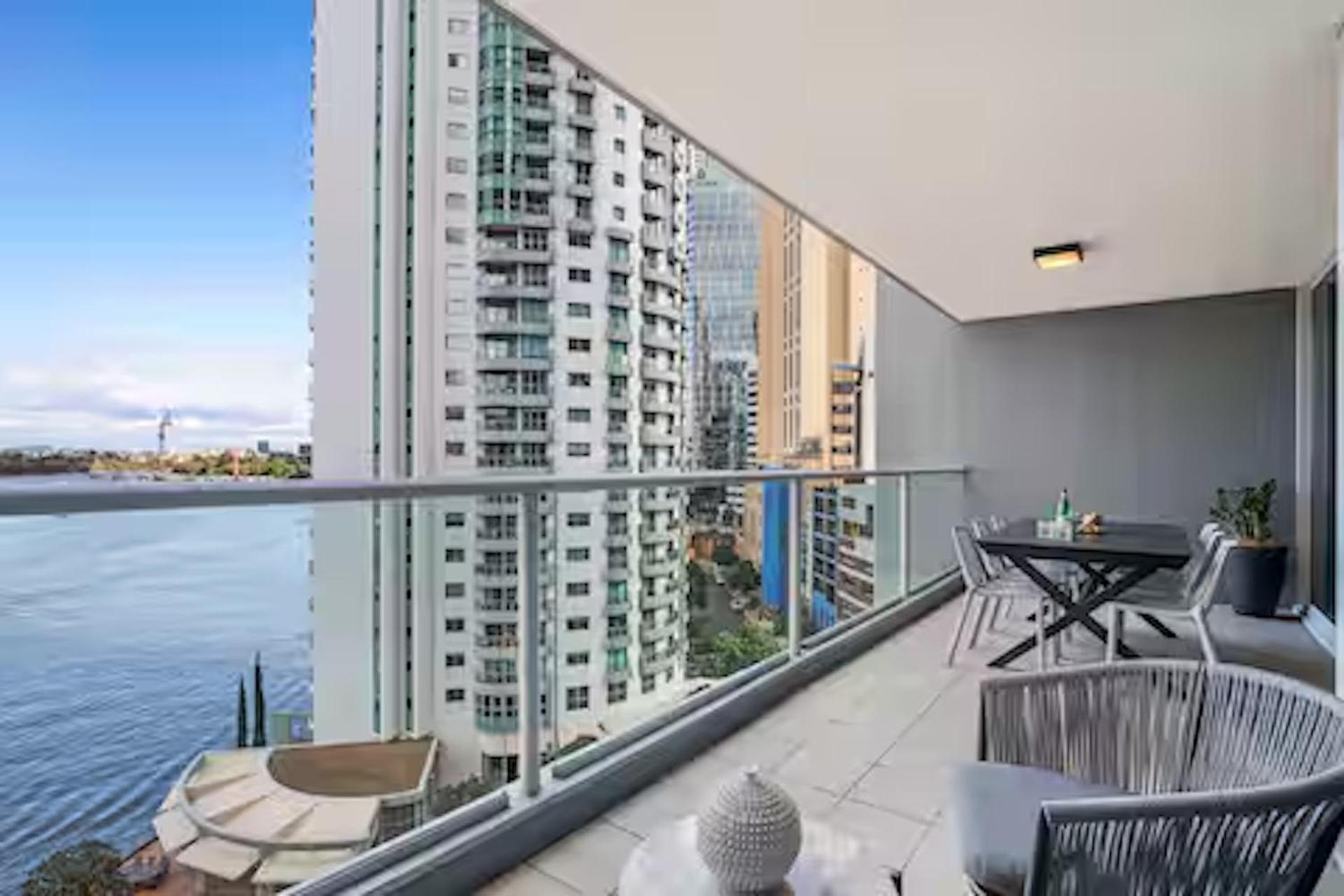 Holly's Skyline-views, Pool, Spa, Cbd Apartment Brisbane