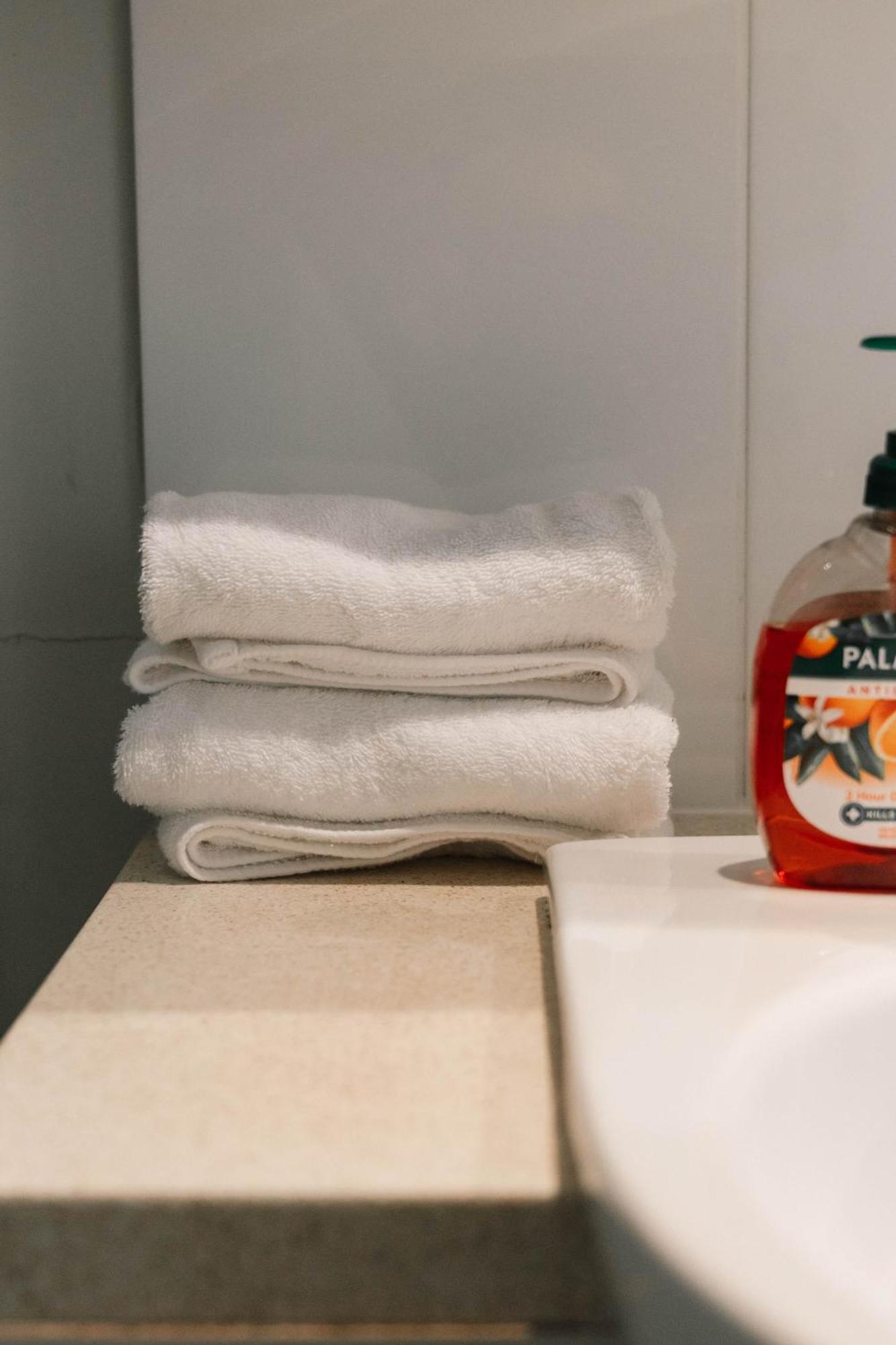 Cassa Kg - 1b1b Modern Close To Qut &