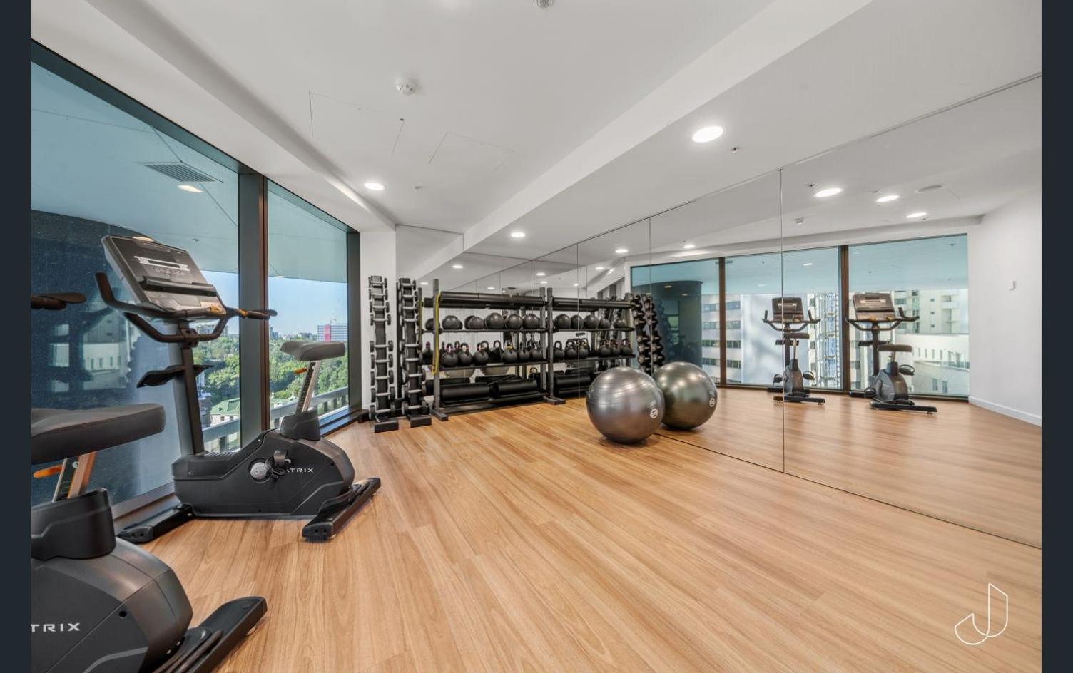 30 Queens Wharf 1 Bedroom - Apartment *