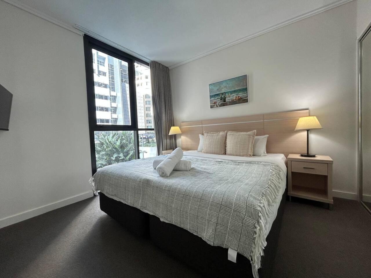 Affordable Cbd 2beds And Ducted Ac Walk To Everything Brisbane