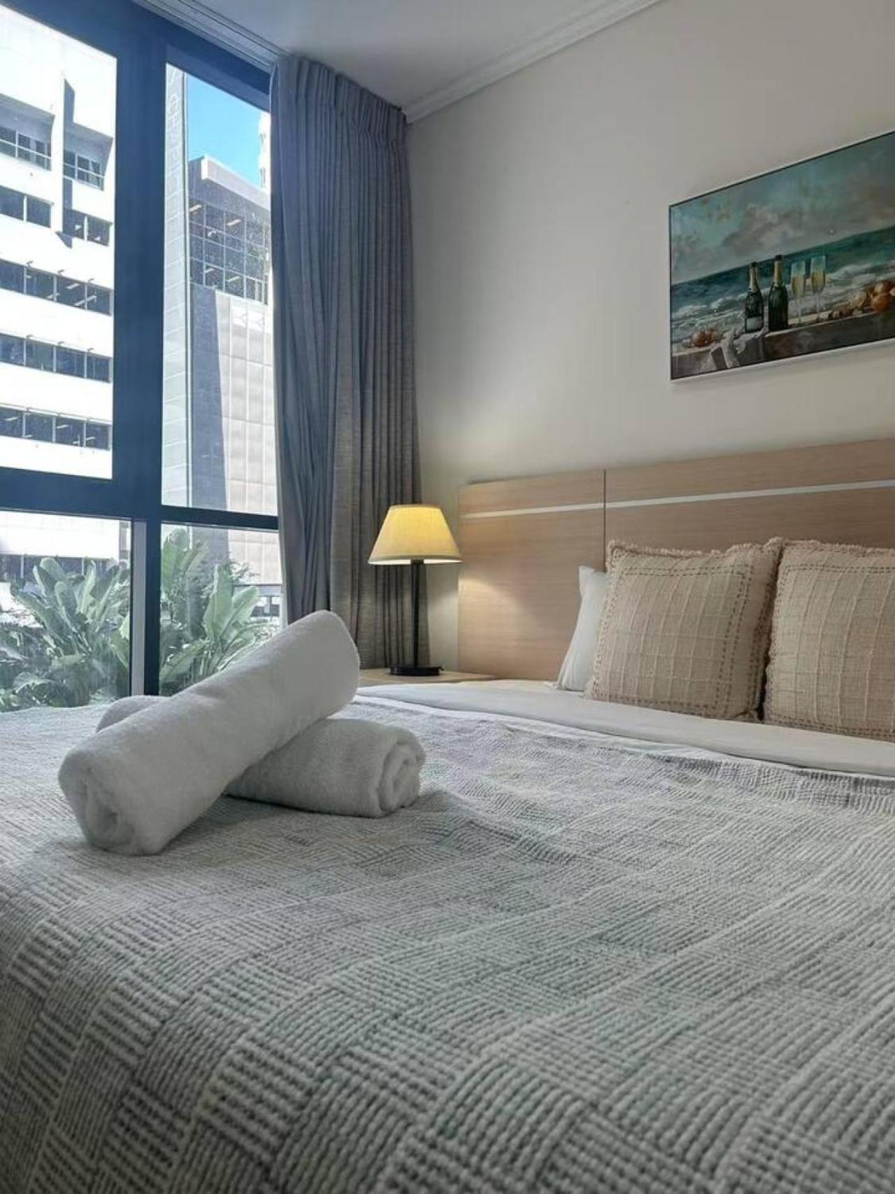 Affordable Cbd 2beds And Ducted Ac Walk To Everything *