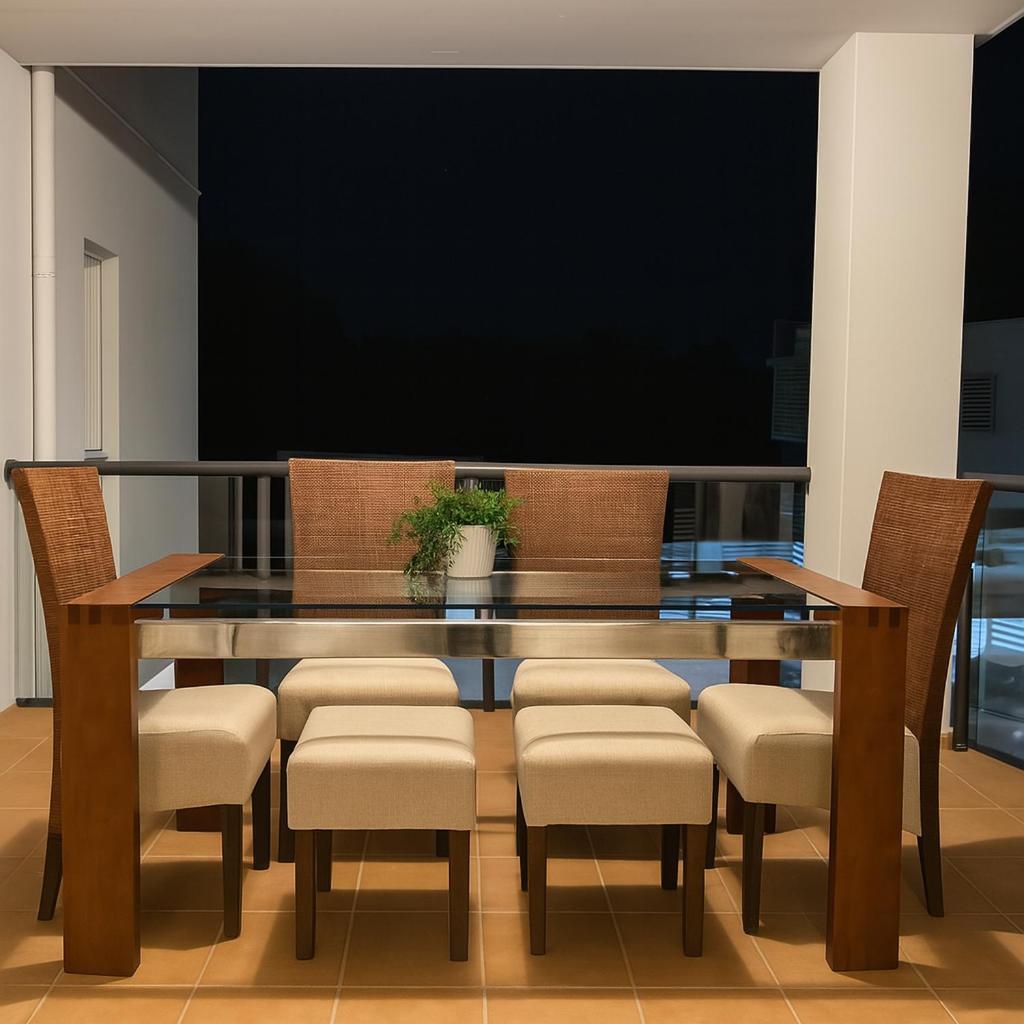 140sqm Modern Teneriffe 2 Bedroom & Balcony *