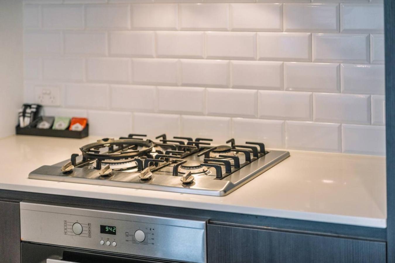 Apartment Tranquil 2br Between Art And Sky