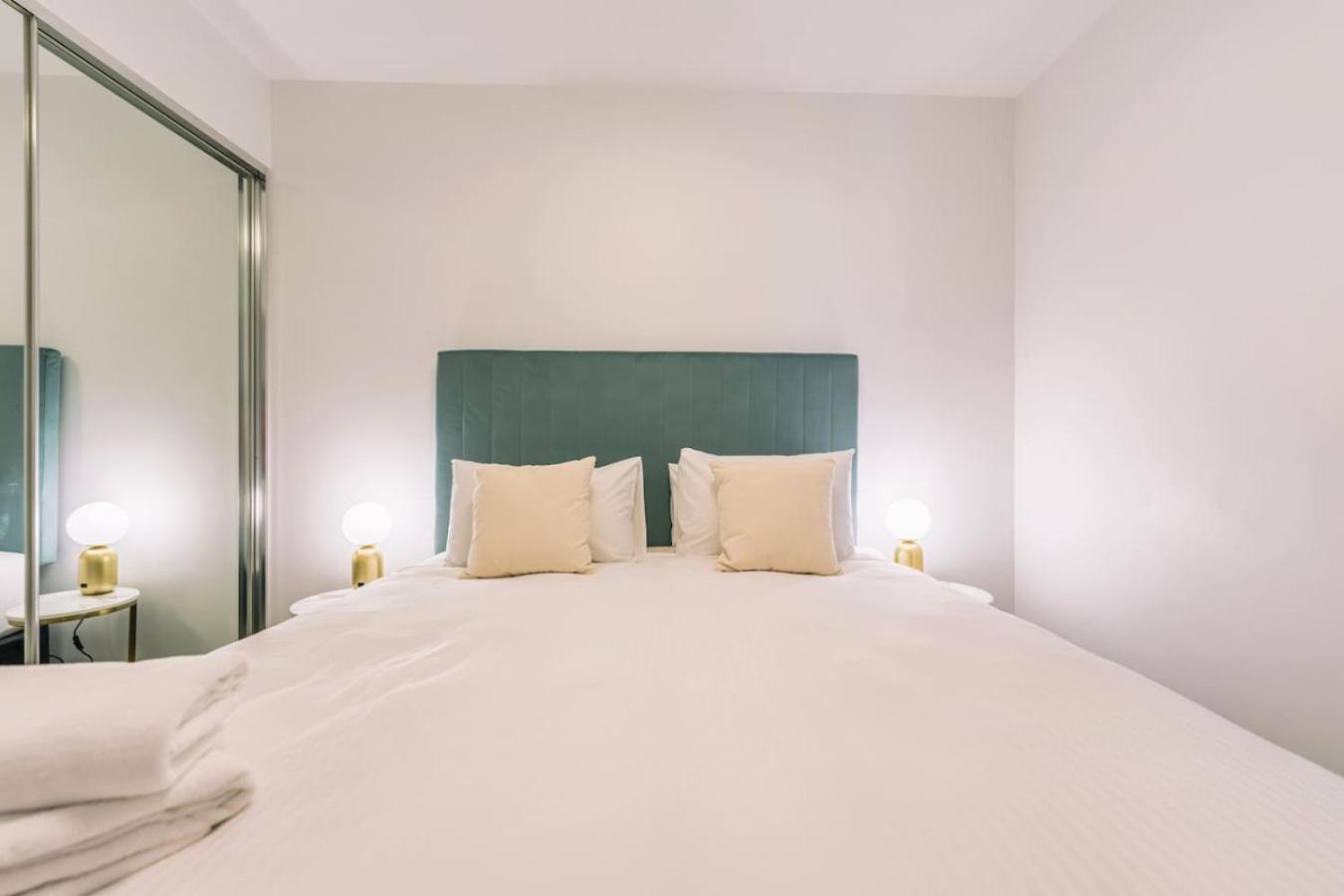 Tranquil 2br Between Art And Sky * Brisbane