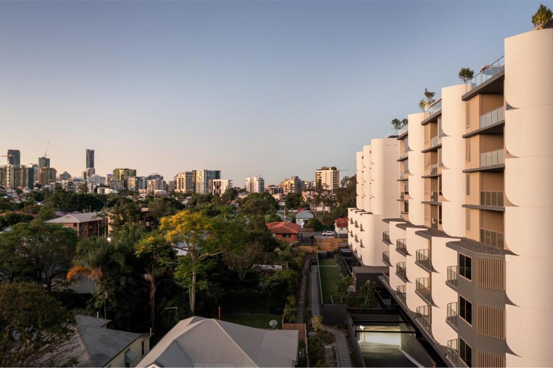 The Sinclair - Luxury Near The Gabba With Rooftop Pool, 3 Bedrooms & Views