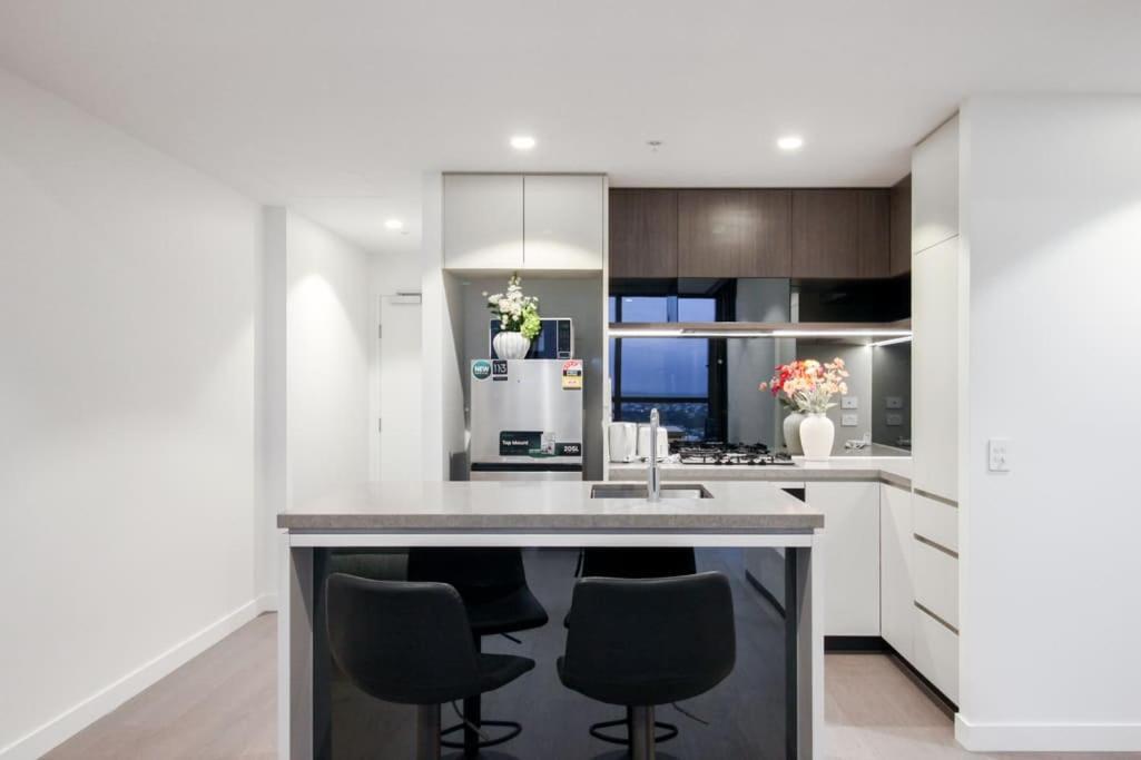 A Queens Wharf 3501 Apartment *