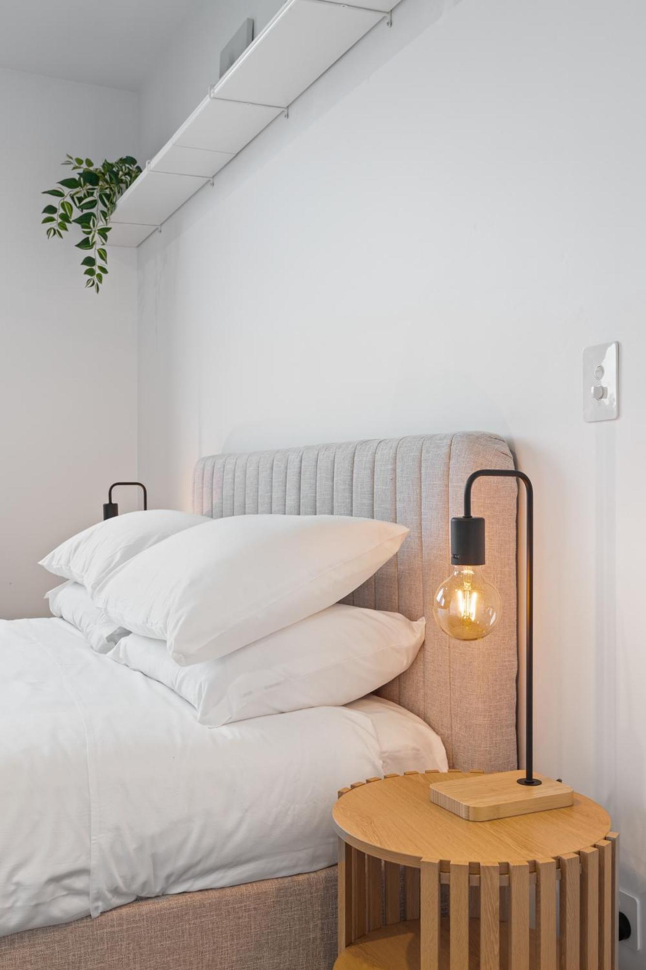 Spacious West End With Pool & Bbq Access Apartment Brisbane