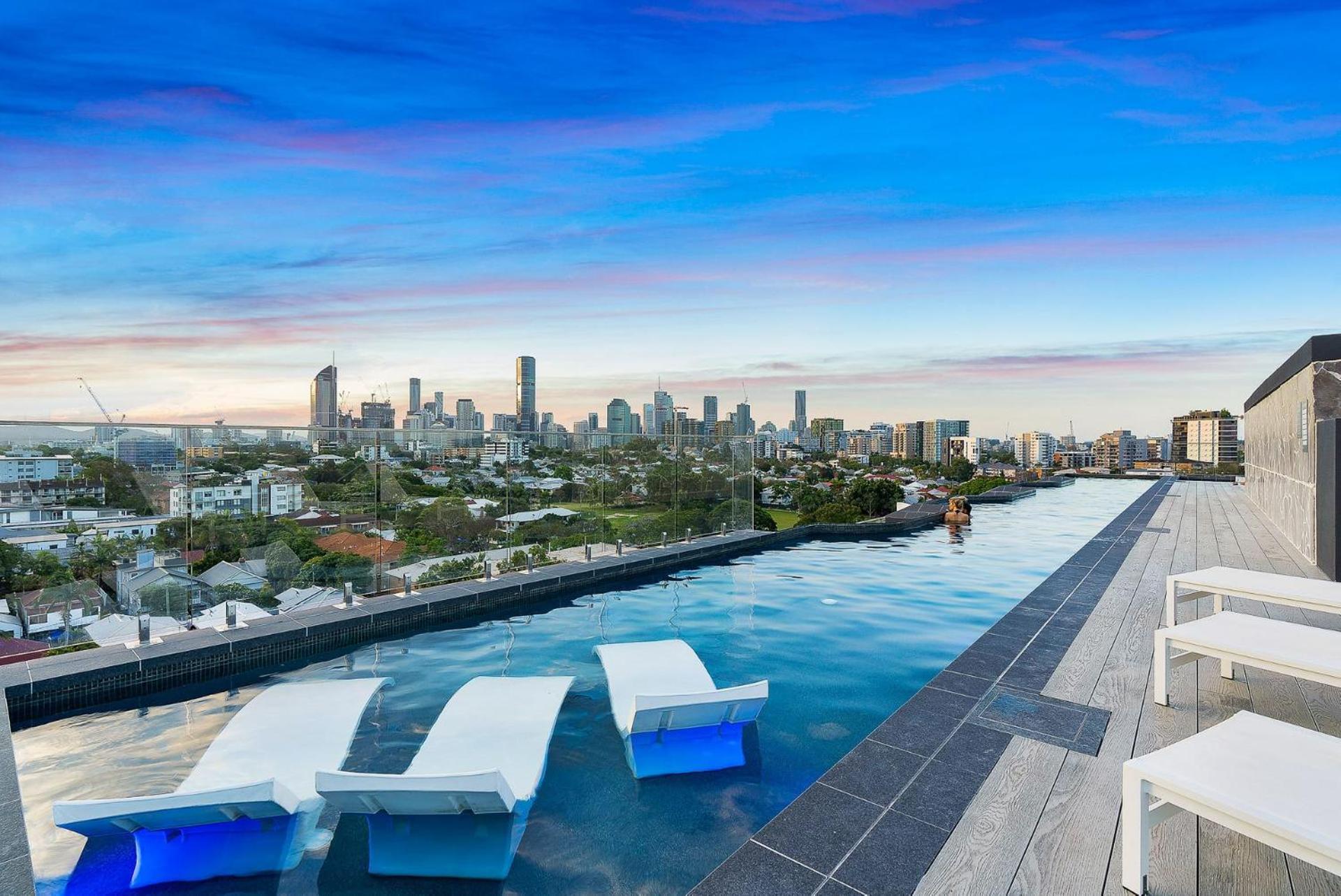 The Sinclair - Luxury Near The Gabba With Rooftop Pool, 3 Bedrooms & Views Apartment Brisbane