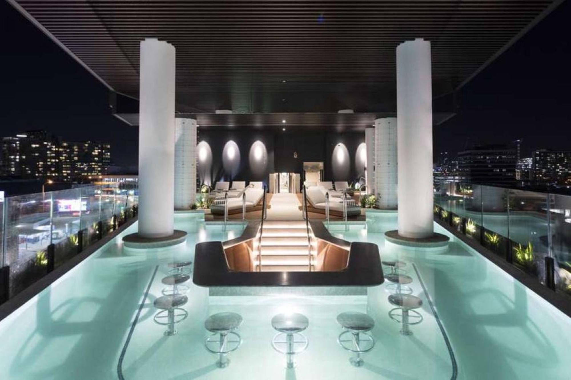 Apartment Escape With Balcony & Resort-style Amenities *