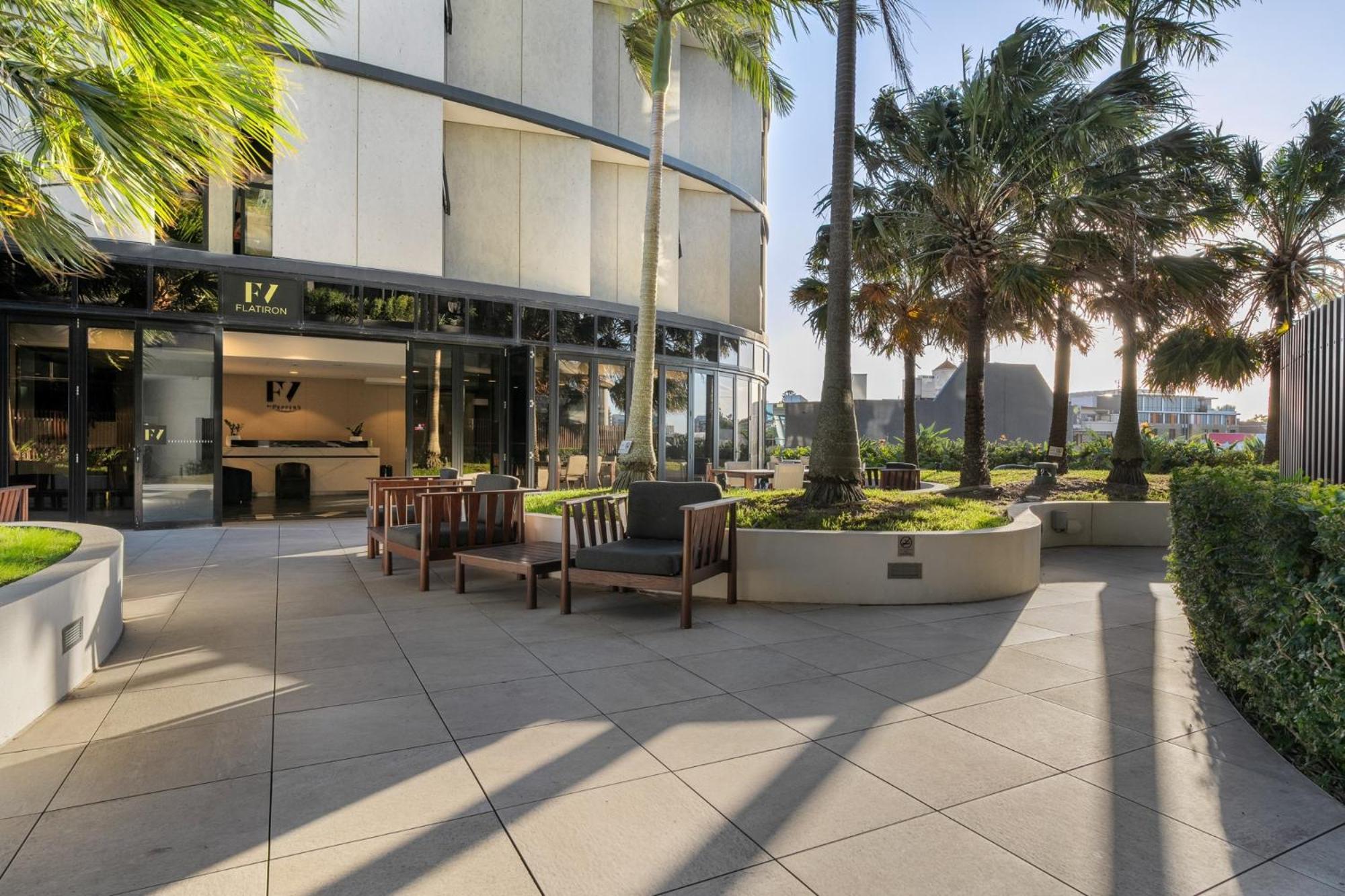 Escape With Balcony & Resort-style Amenities Apartment *