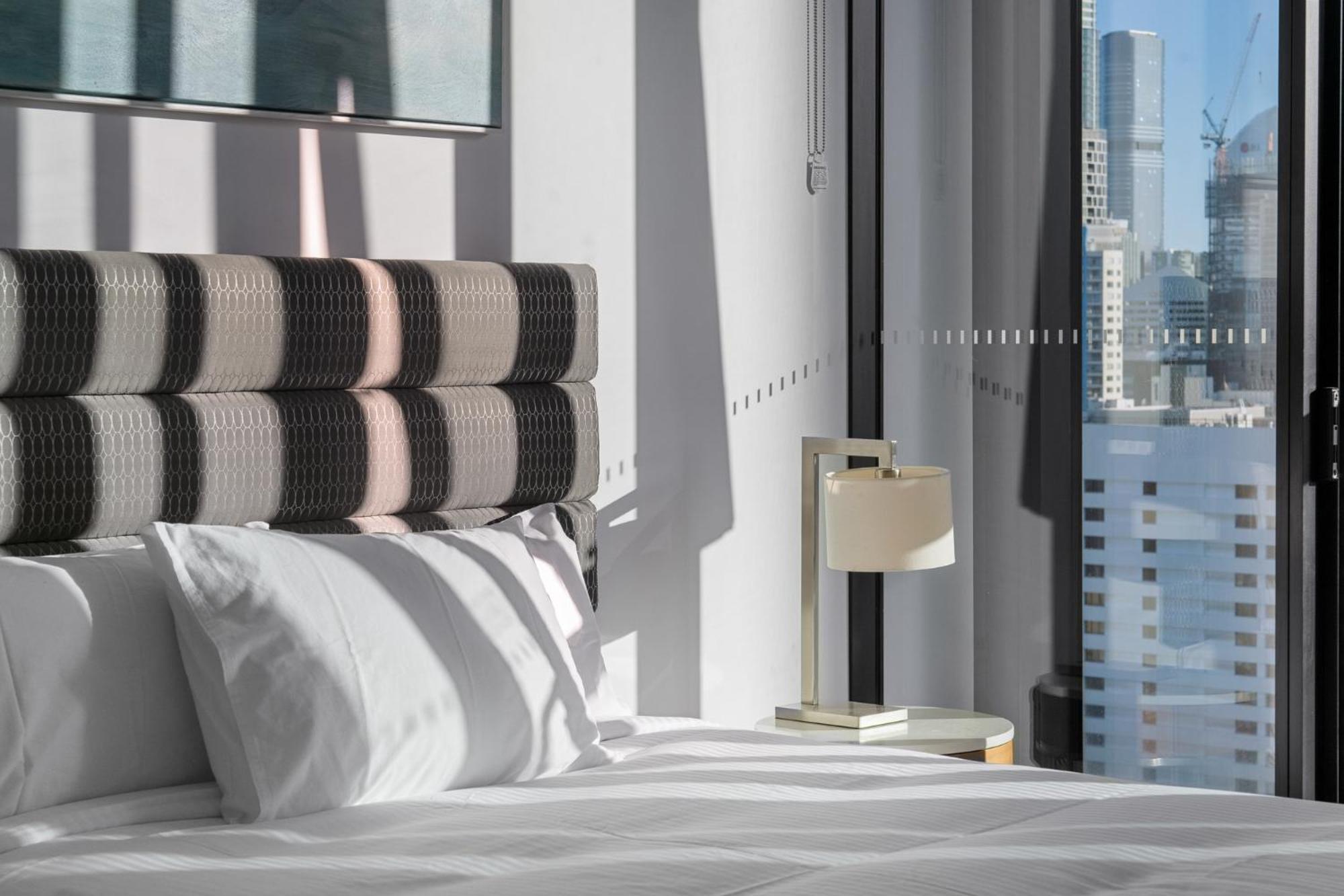 Escape With Balcony & Resort-style Amenities